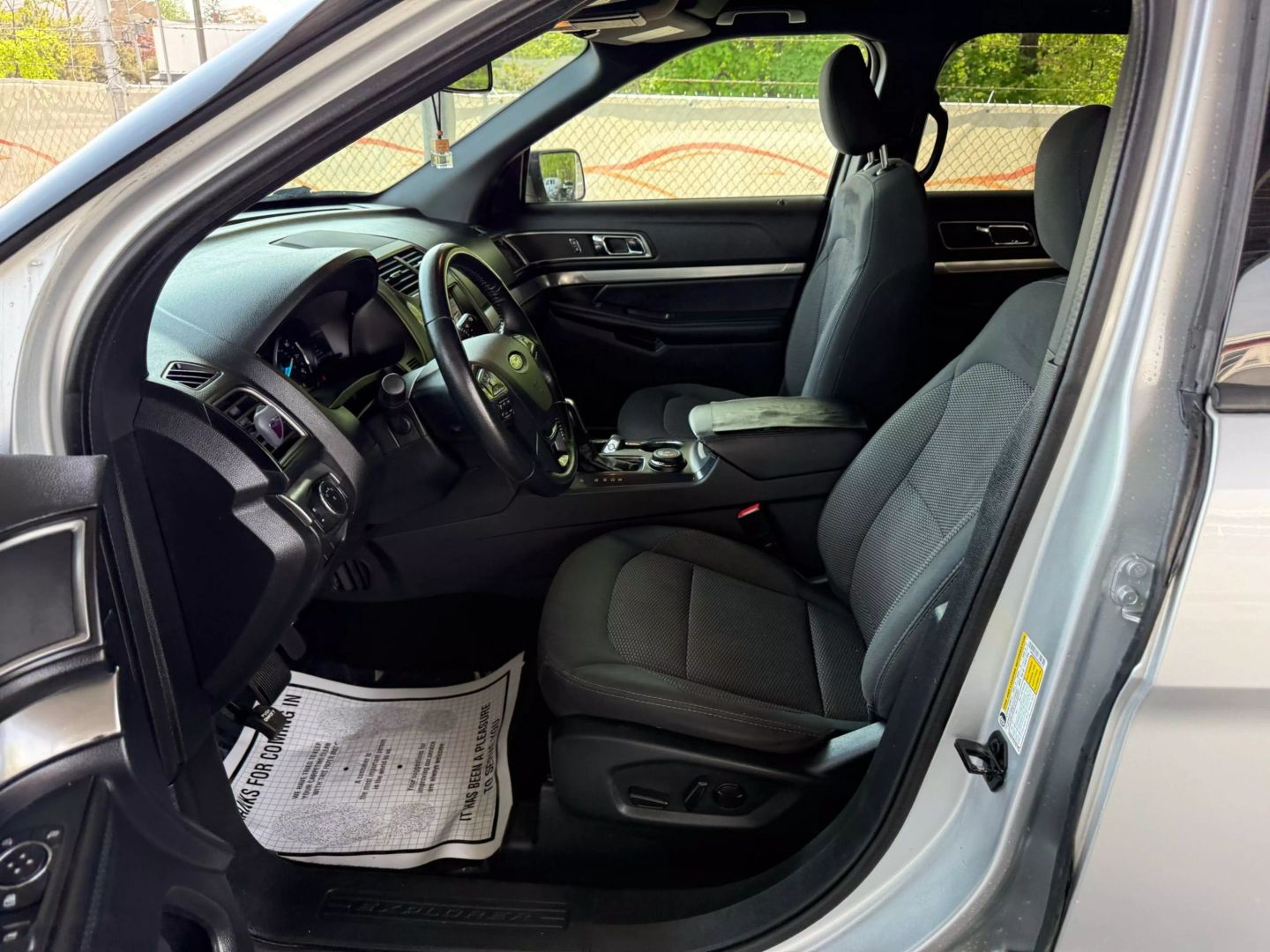 2019 Ford Explorer - Image 15