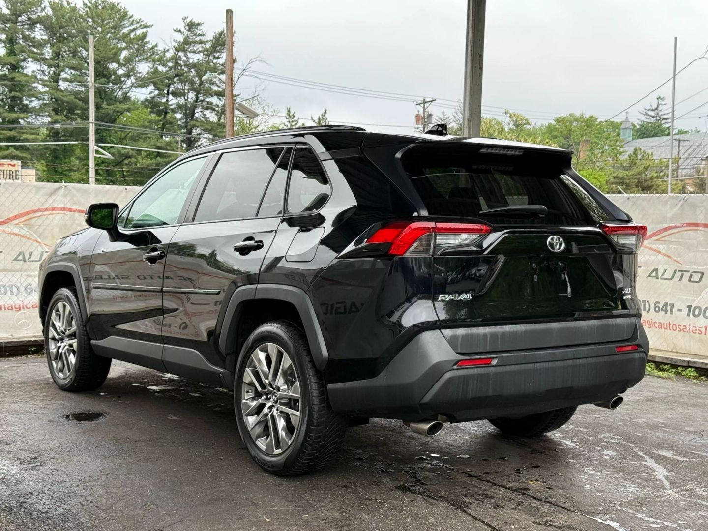 2019 Toyota Rav4 - Image 9
