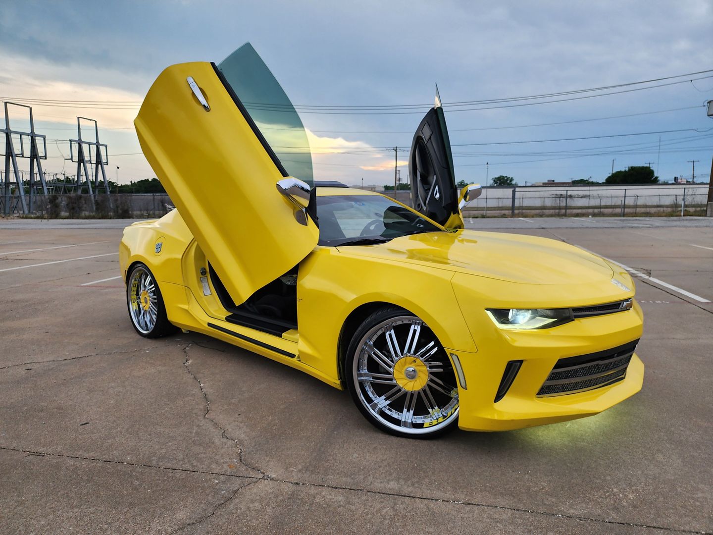 2017 Chevrolet Camaro - Image 1