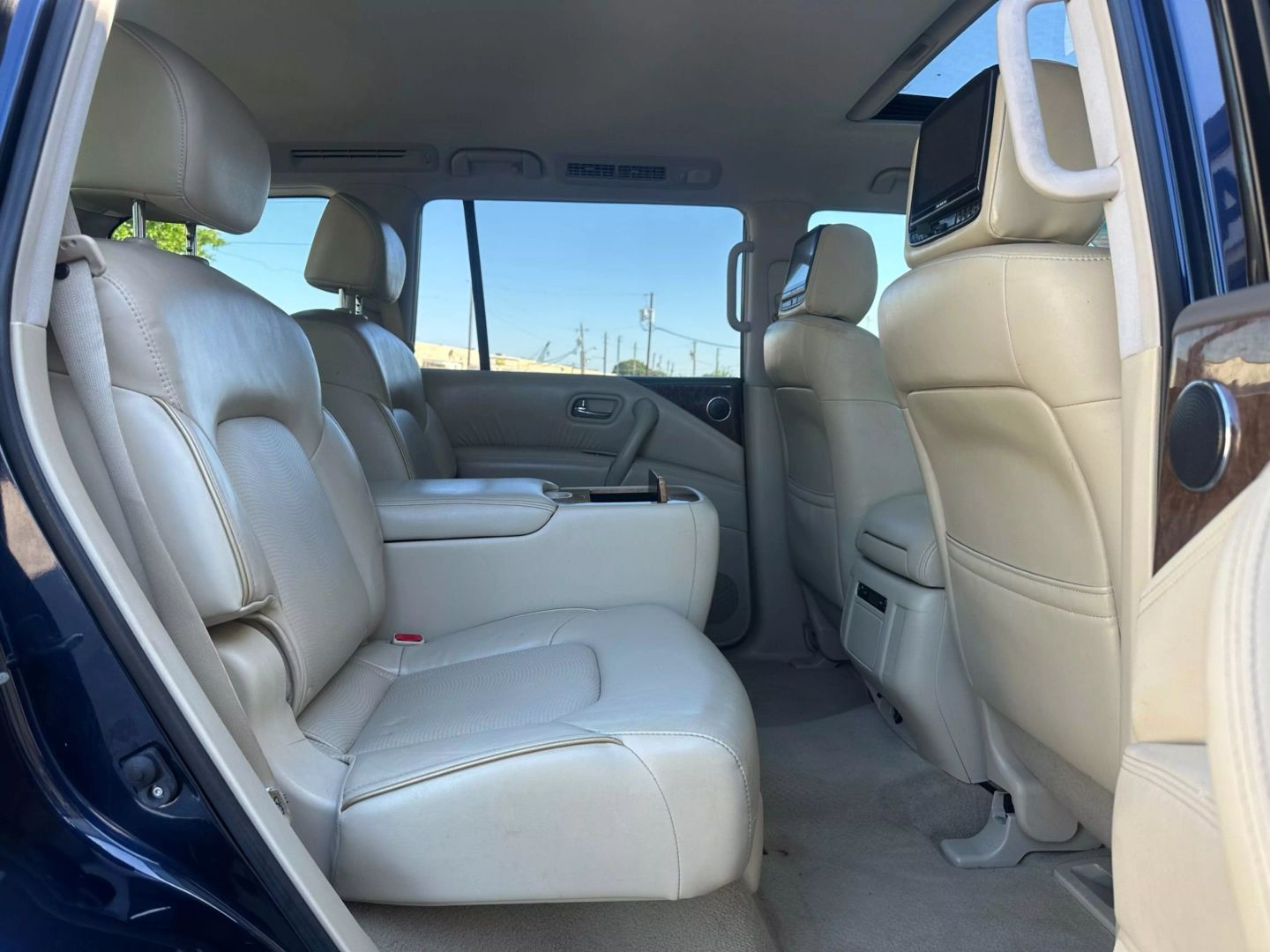 2015 Infiniti Qx80 - Image 29