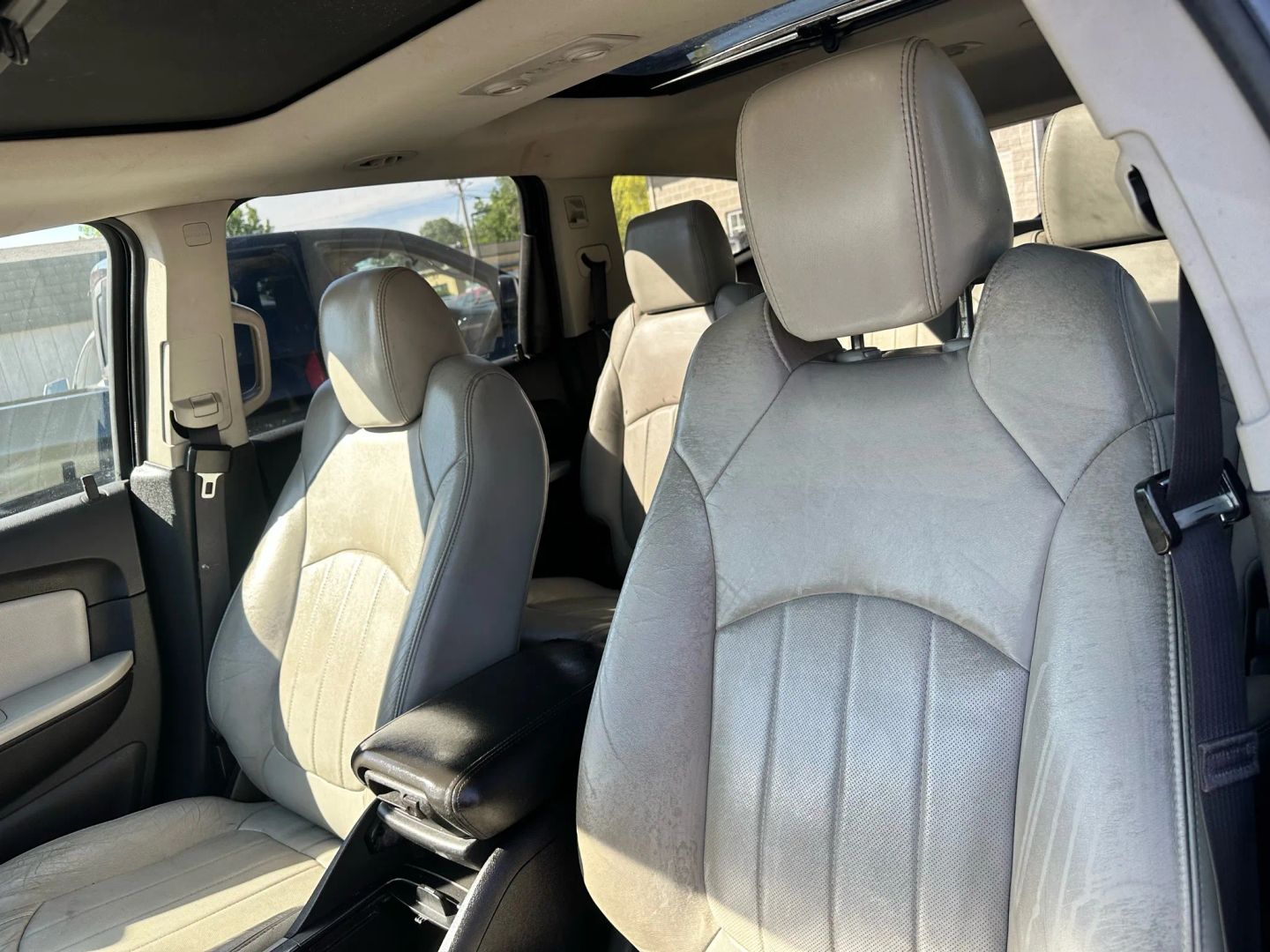 Image 5 of 2011 CHEVROLET TRAVERSE