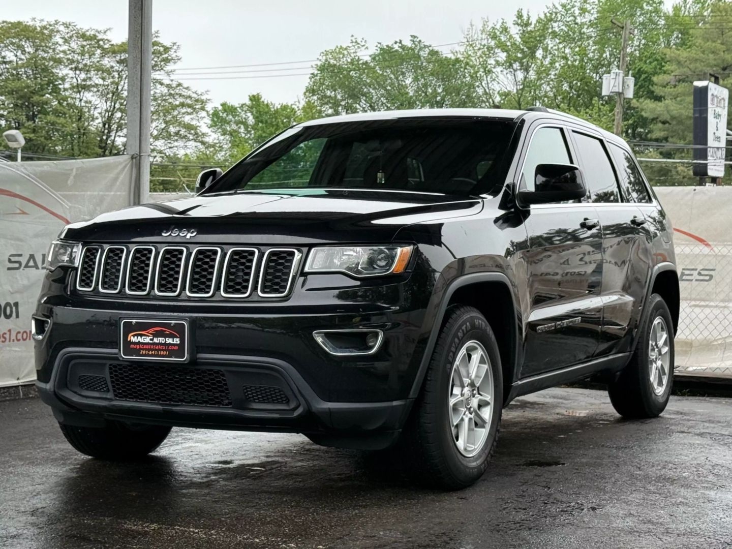 2018 Jeep Grand Cherokee - Image 3