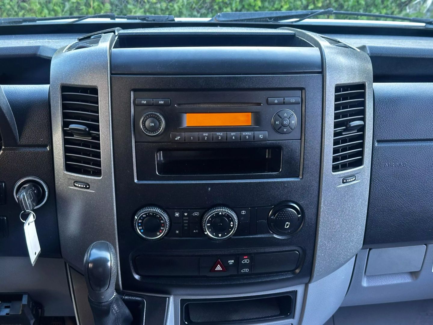 2013 Mercedes-benz Sprinter 2500 Cargo - Image 16