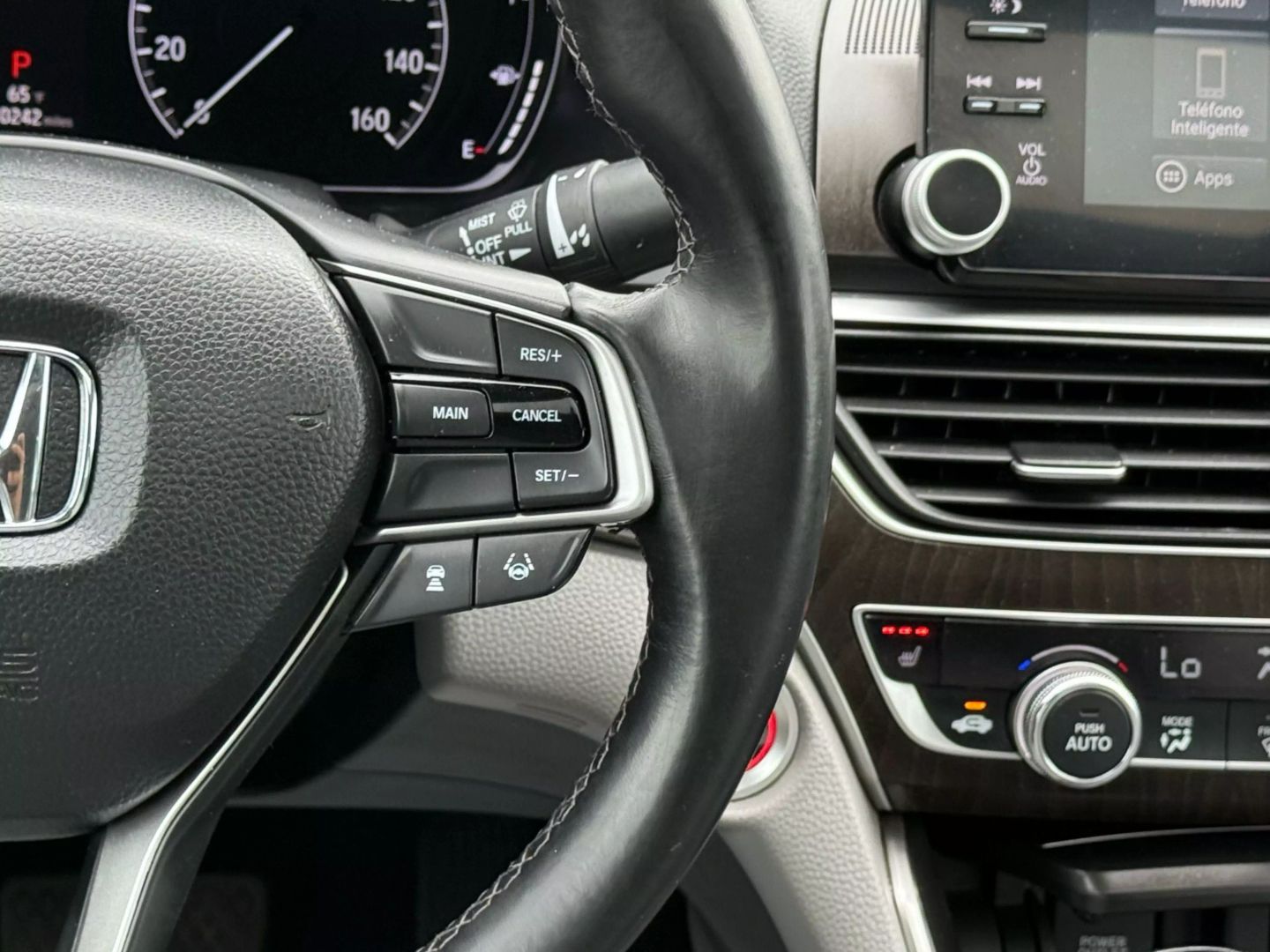 2018 Honda Accord - Image 34