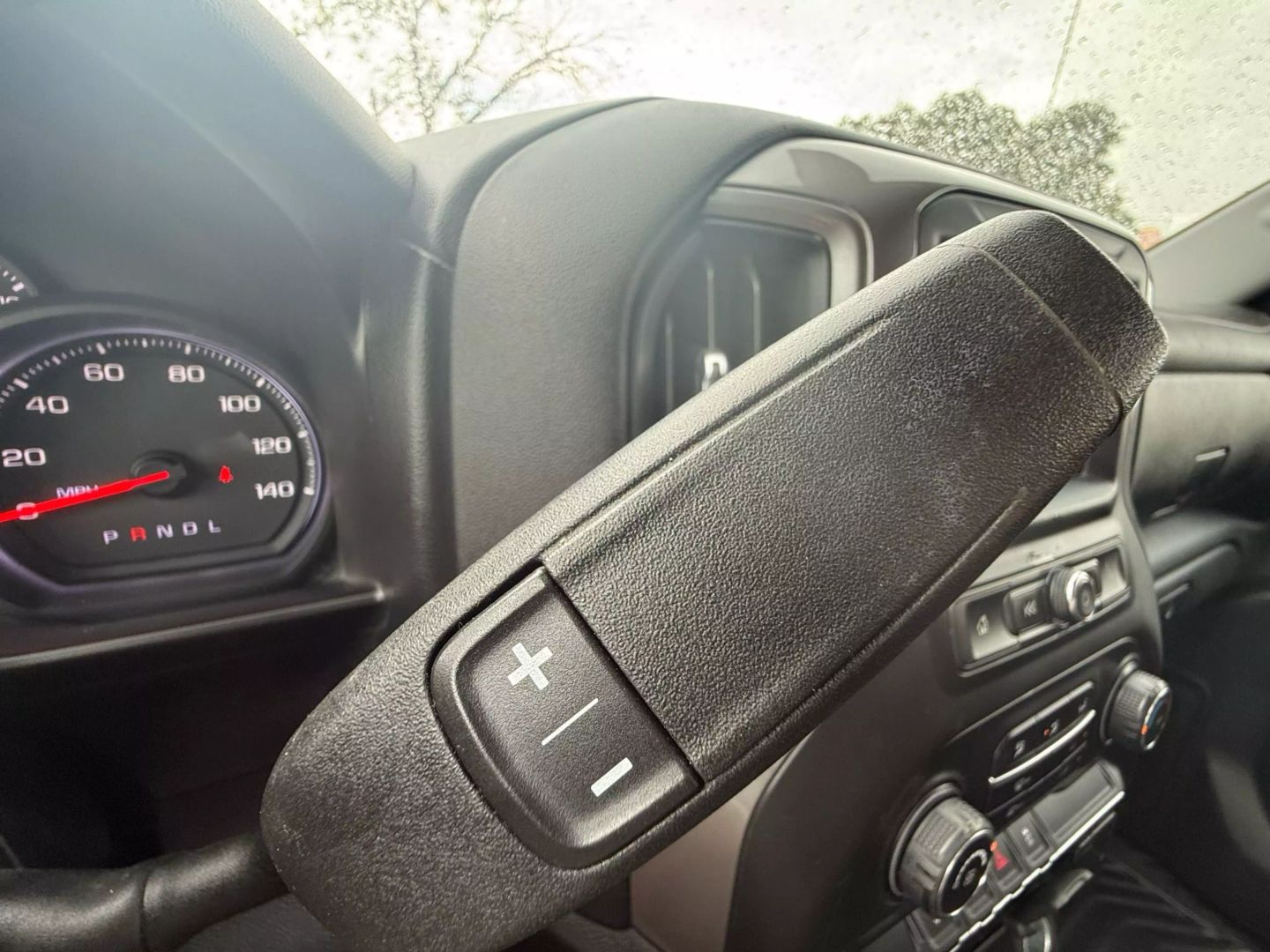 2020 Chevrolet Silverado 1500 Crew Cab - Image 16