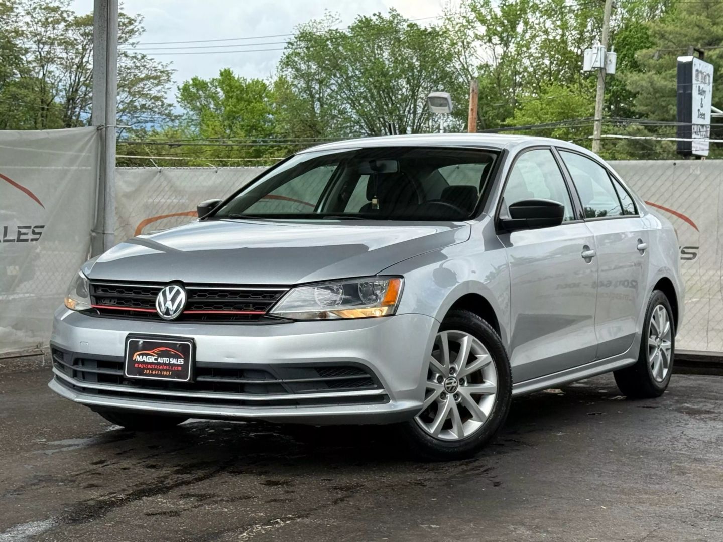 2015 Volkswagen Jetta - Image 1