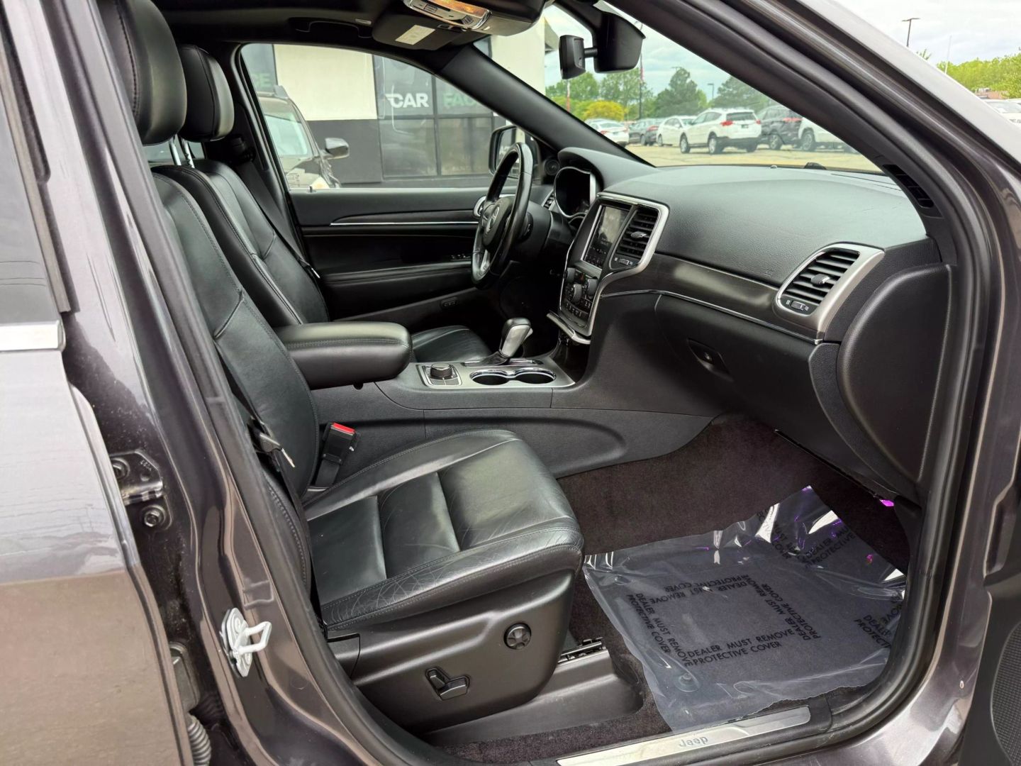 2018 Jeep Grand Cherokee - Image 25