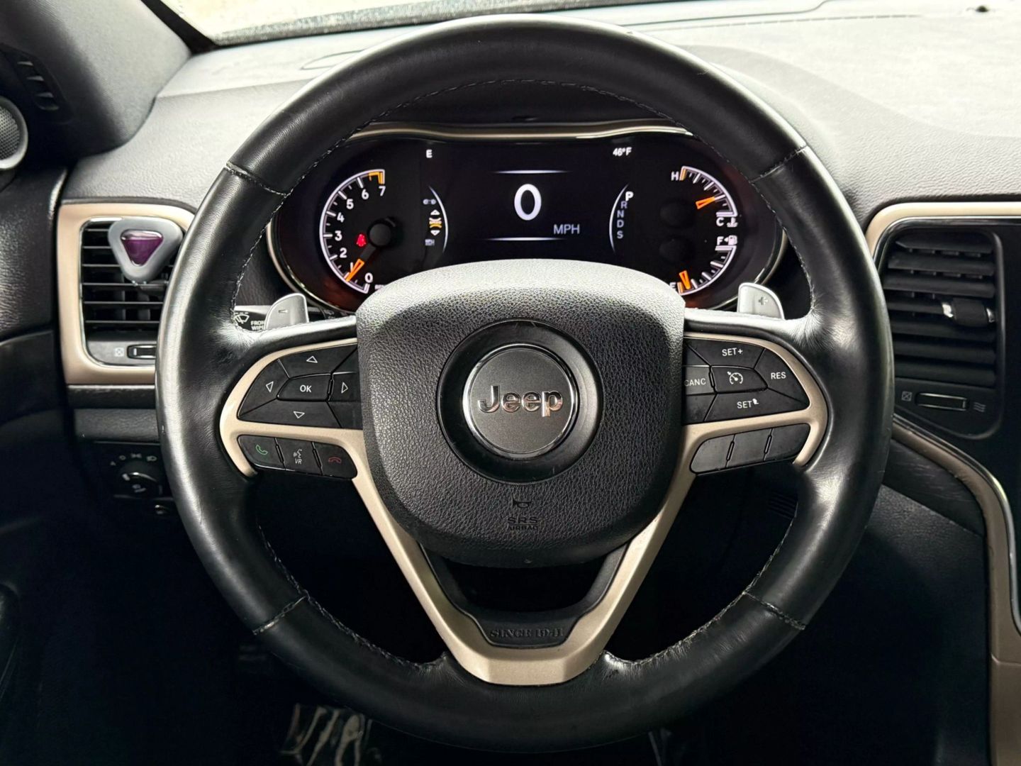 2015 Jeep Grand Cherokee - Image 31
