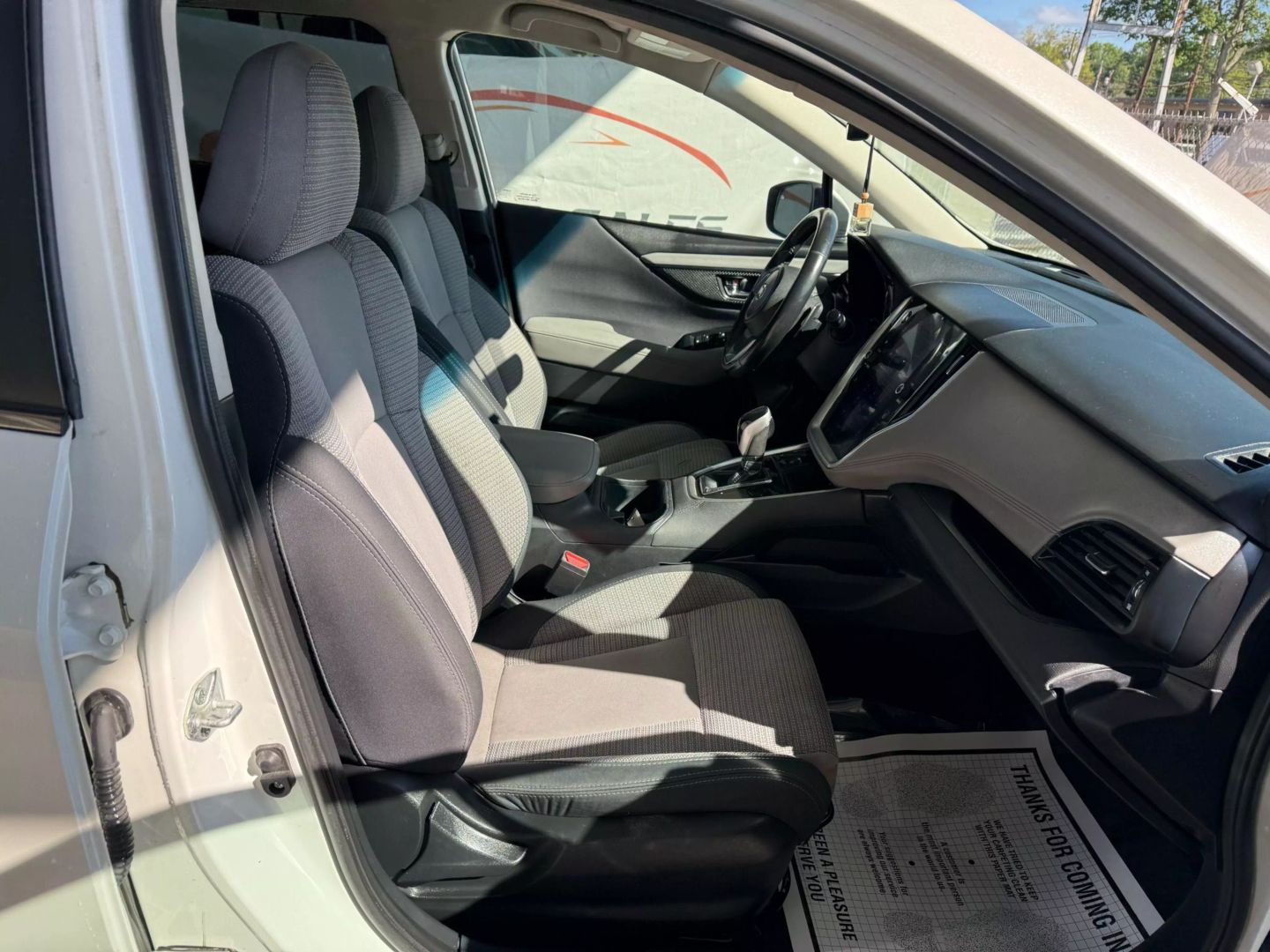 2022 Subaru Outback - Image 25