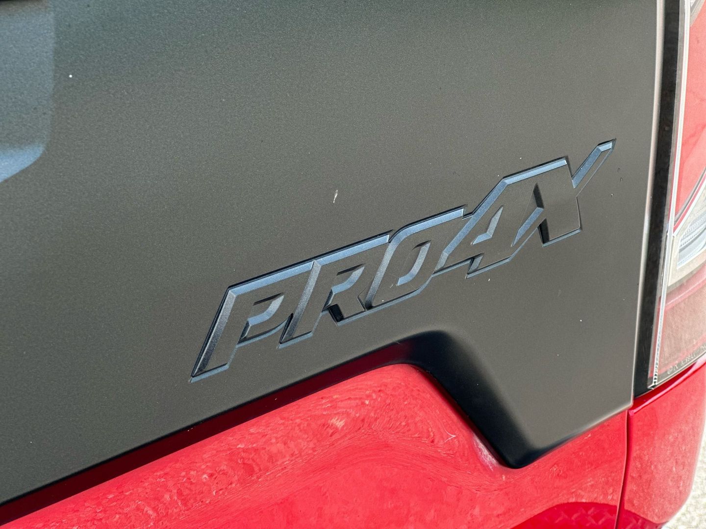 2020 NISSAN TITAN CREW CAB PICKUP V8, 5.6 LITER PRO-4X PICKUP 4D 5 1/2 FT