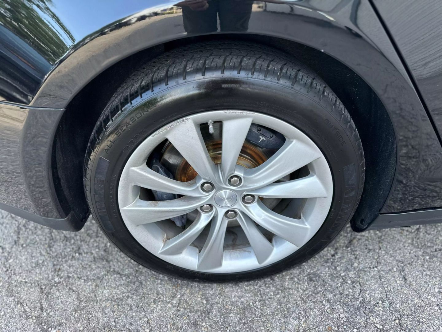 2014 Tesla Model S - Image 73