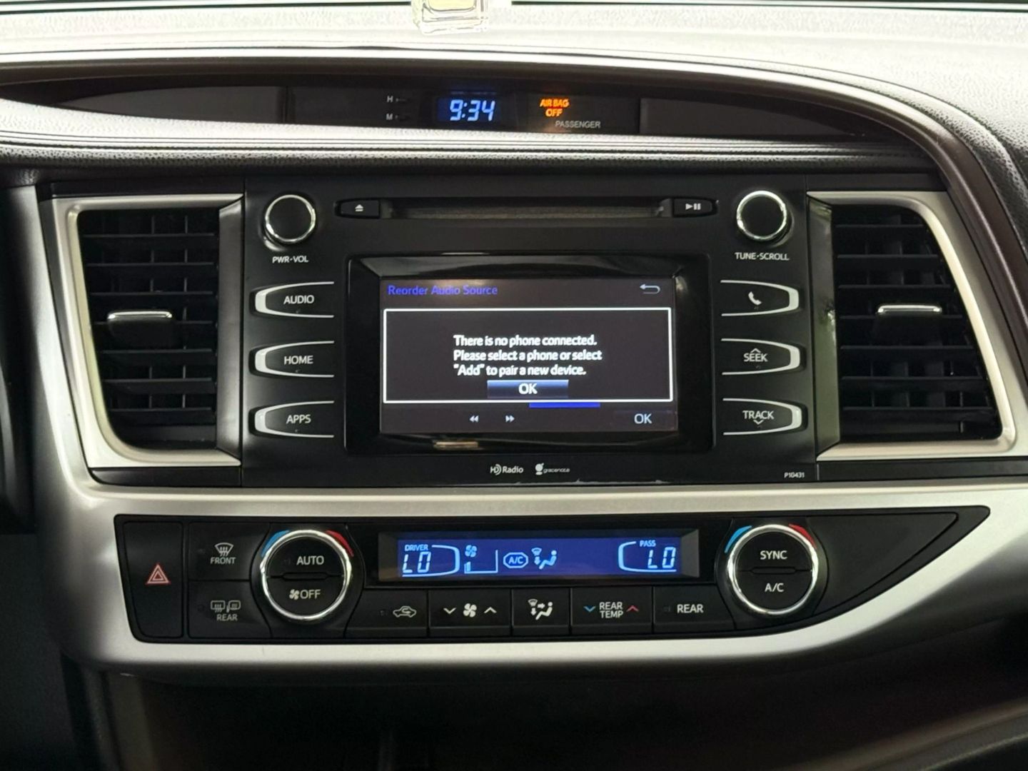 2015 Toyota Highlander - Image 28