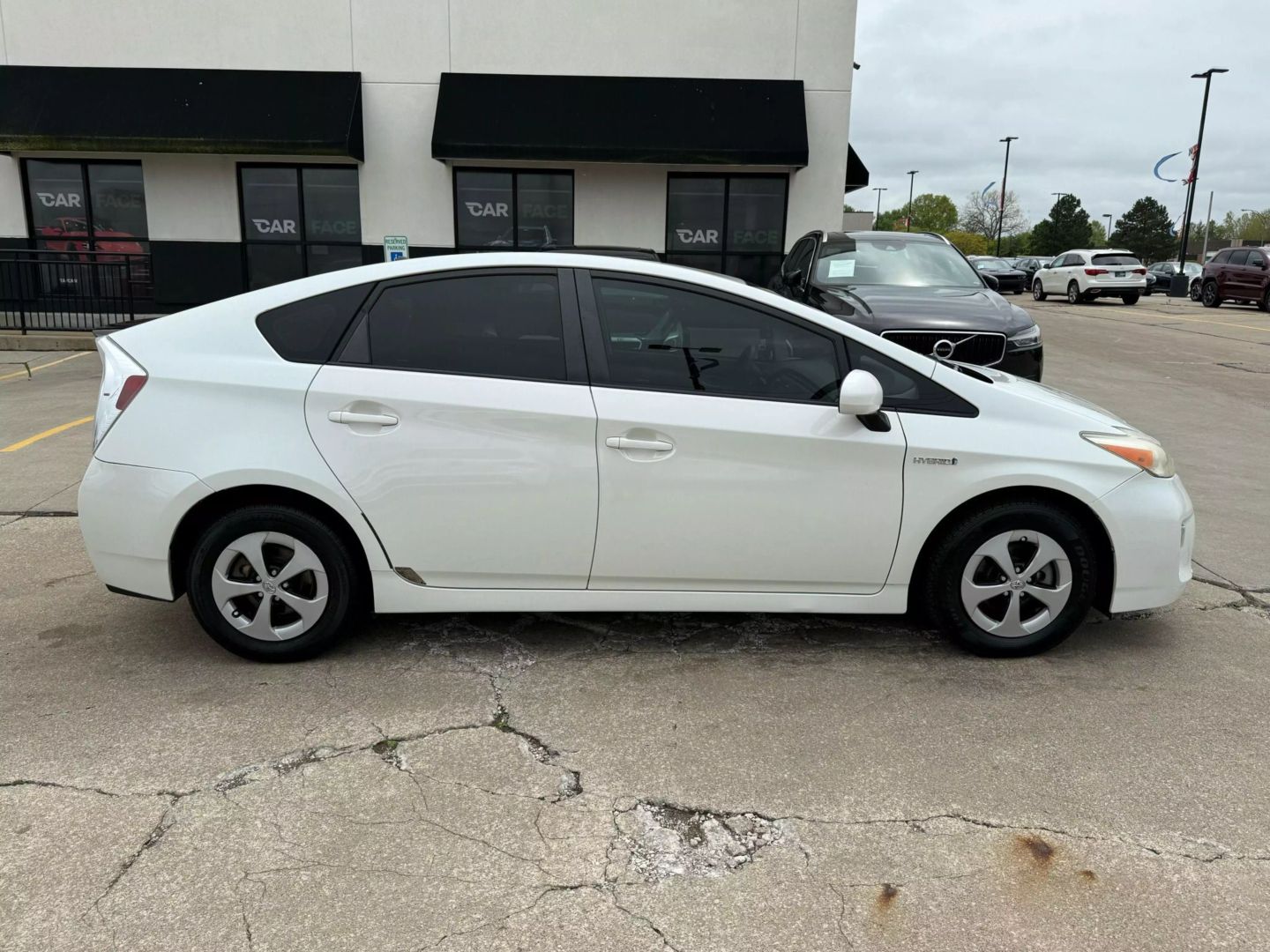 2015 Toyota Prius - Image 15