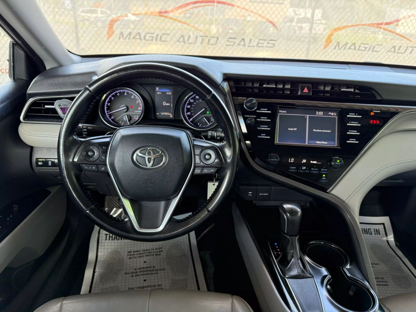 2019 Toyota Camry - Image 29