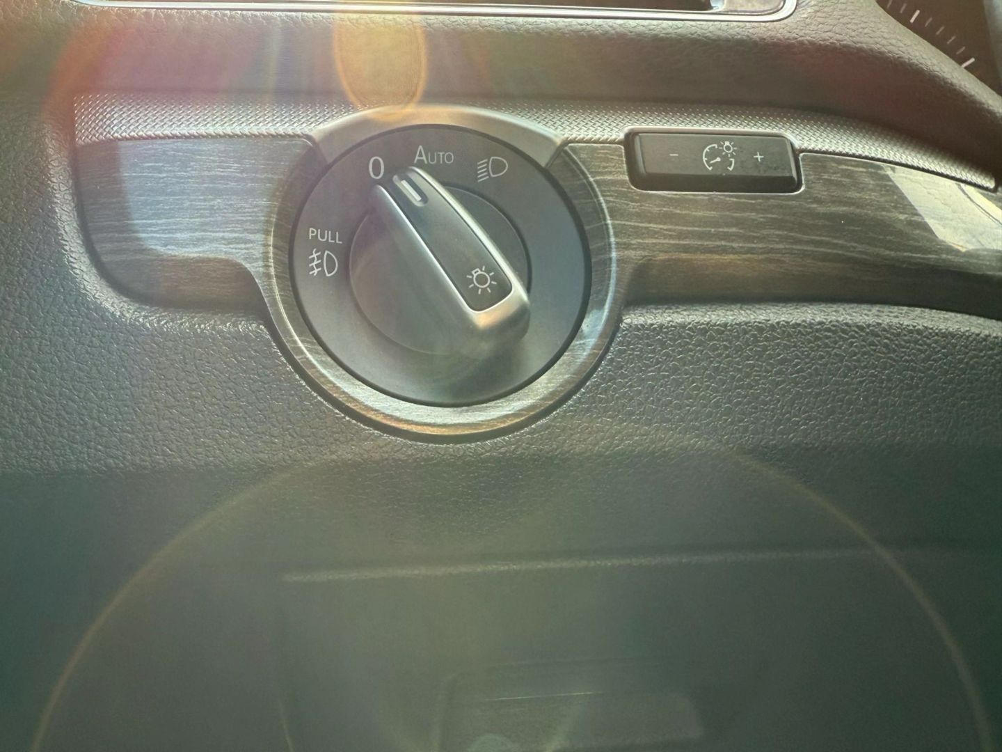 2017 Volkswagen Passat - Image 45