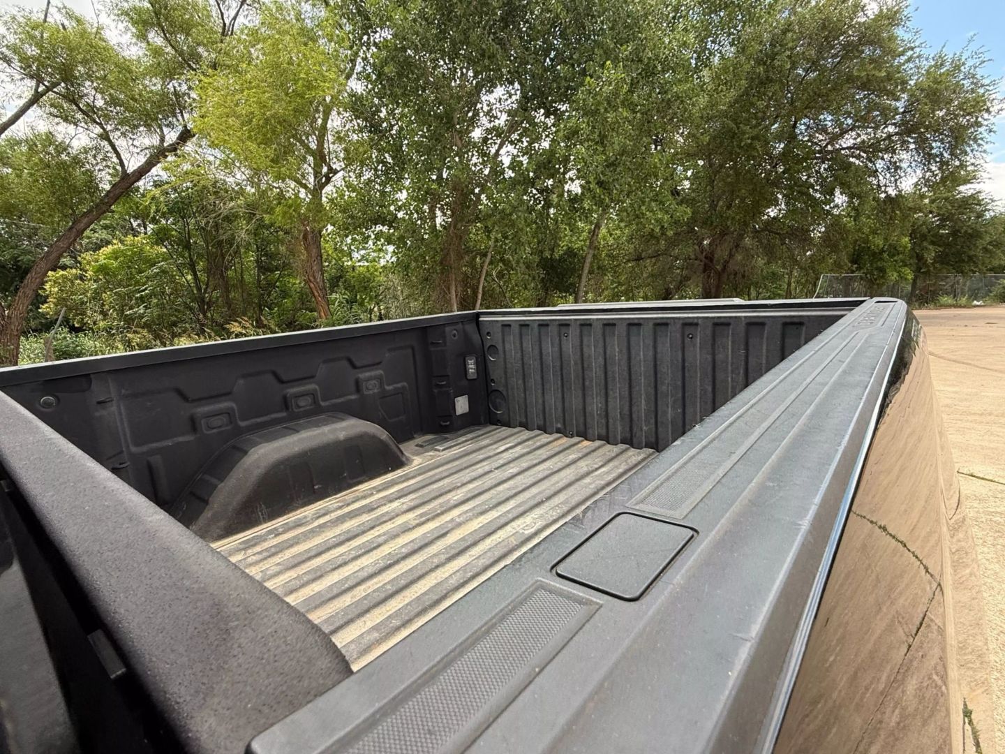 2020 Chevrolet Silverado 1500 Crew Cab - Image 26
