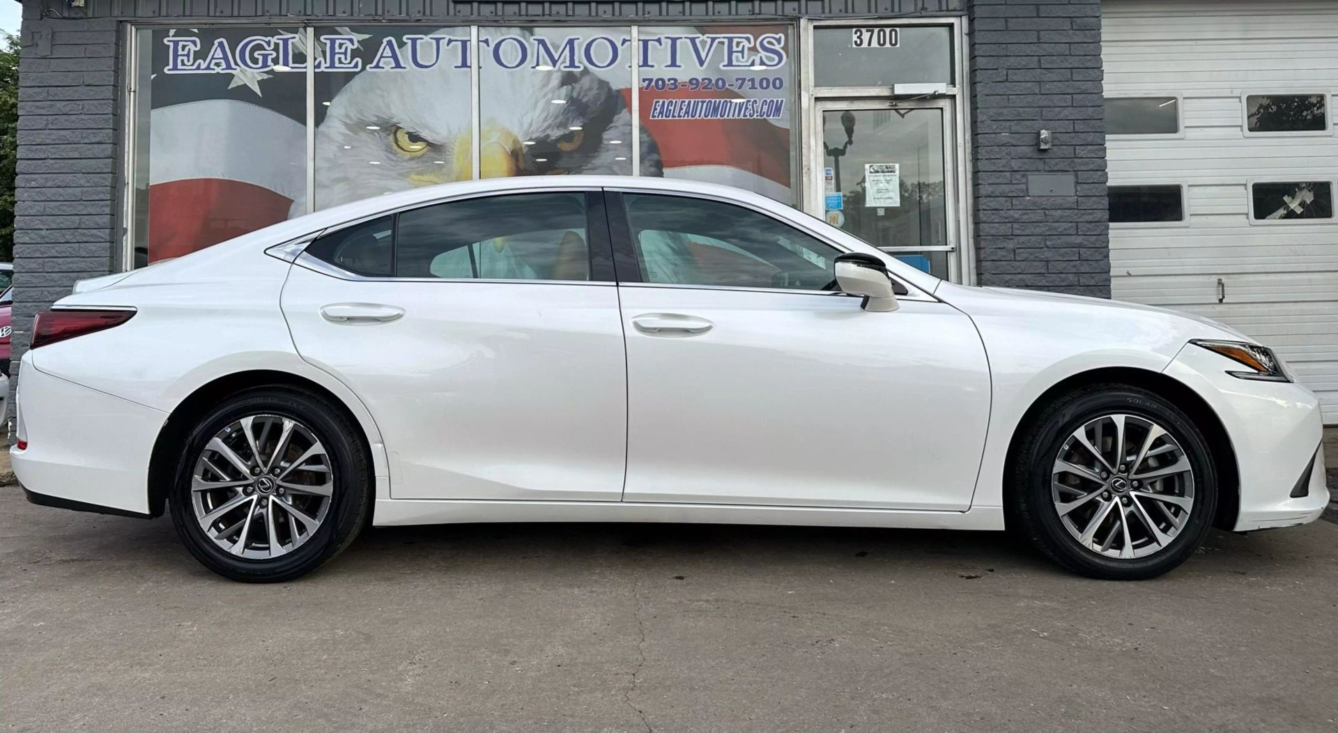 Used 2022 Lexus ES 350 with VIN 58ACZ1B12NU131952 for sale in Arlington, VA
