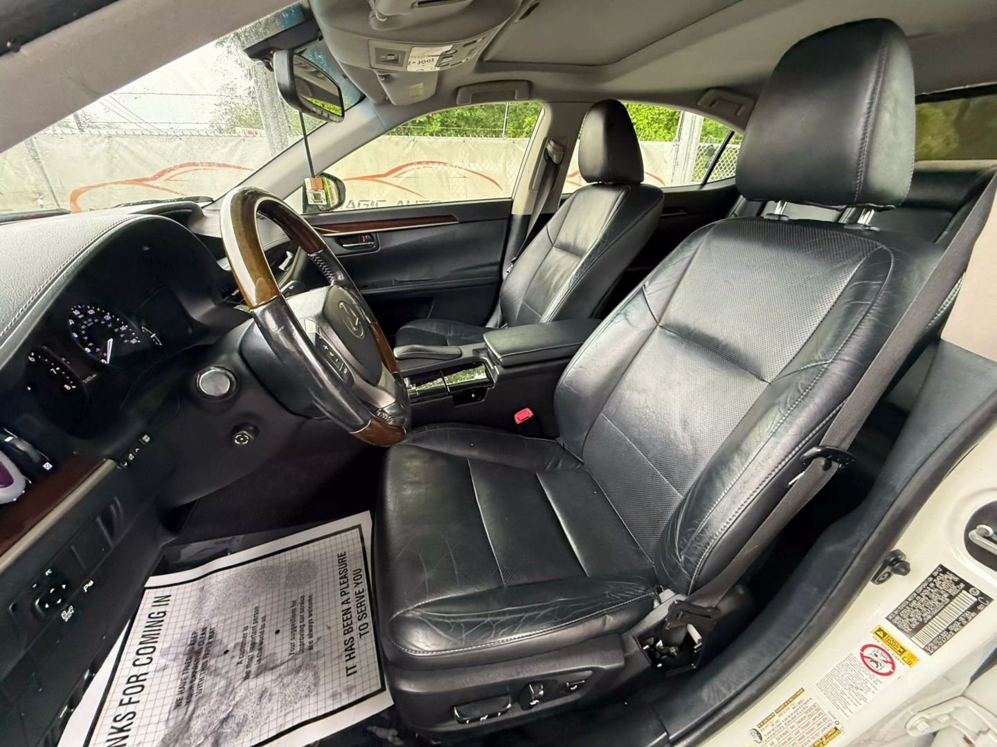 2013 Lexus Es - Image 16