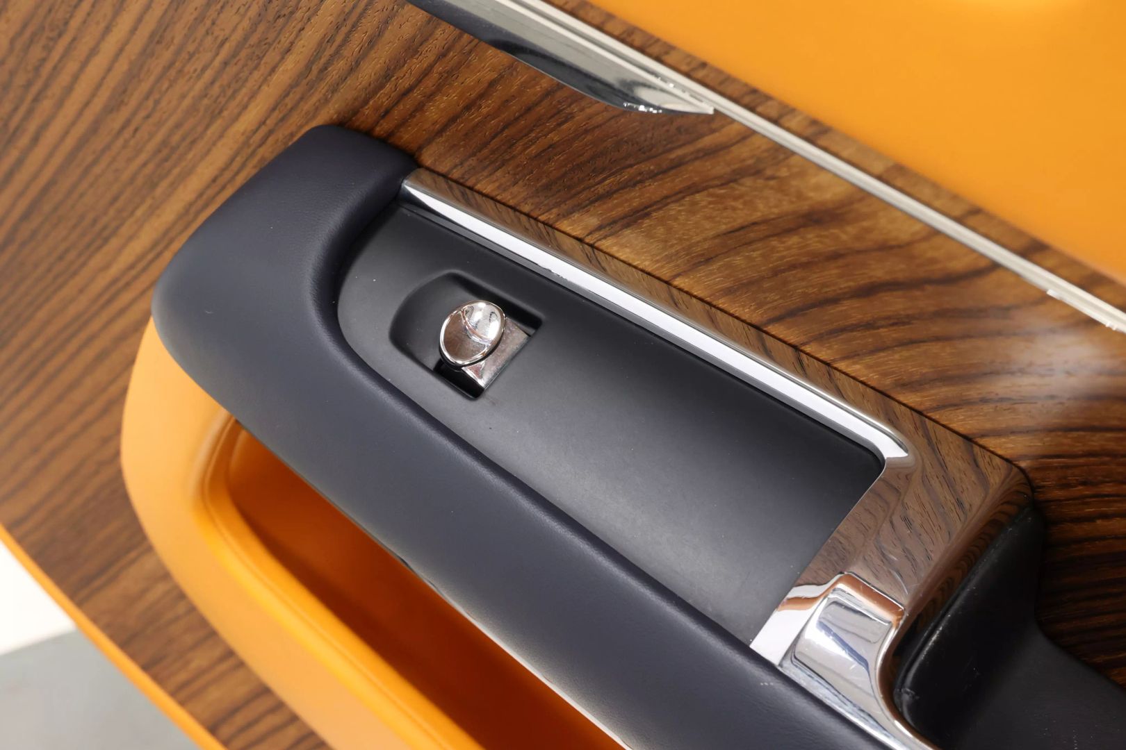 2016 Rolls-royce Dawn - Image 80