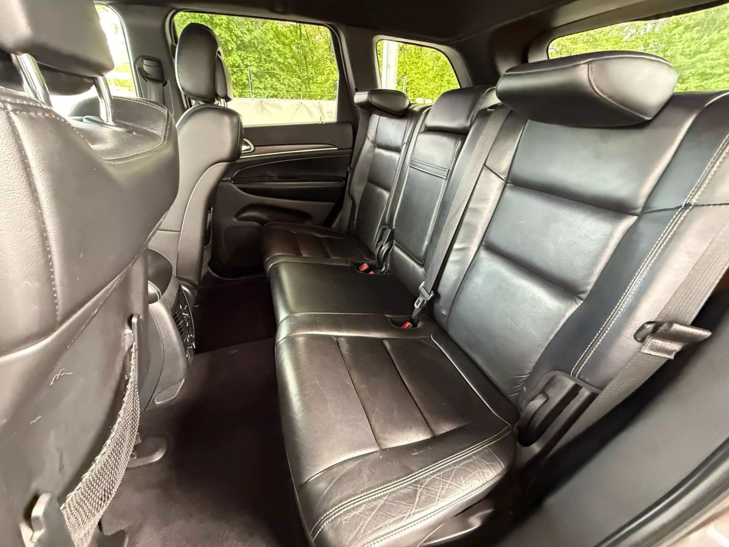 2017 Jeep Grand Cherokee - Image 19