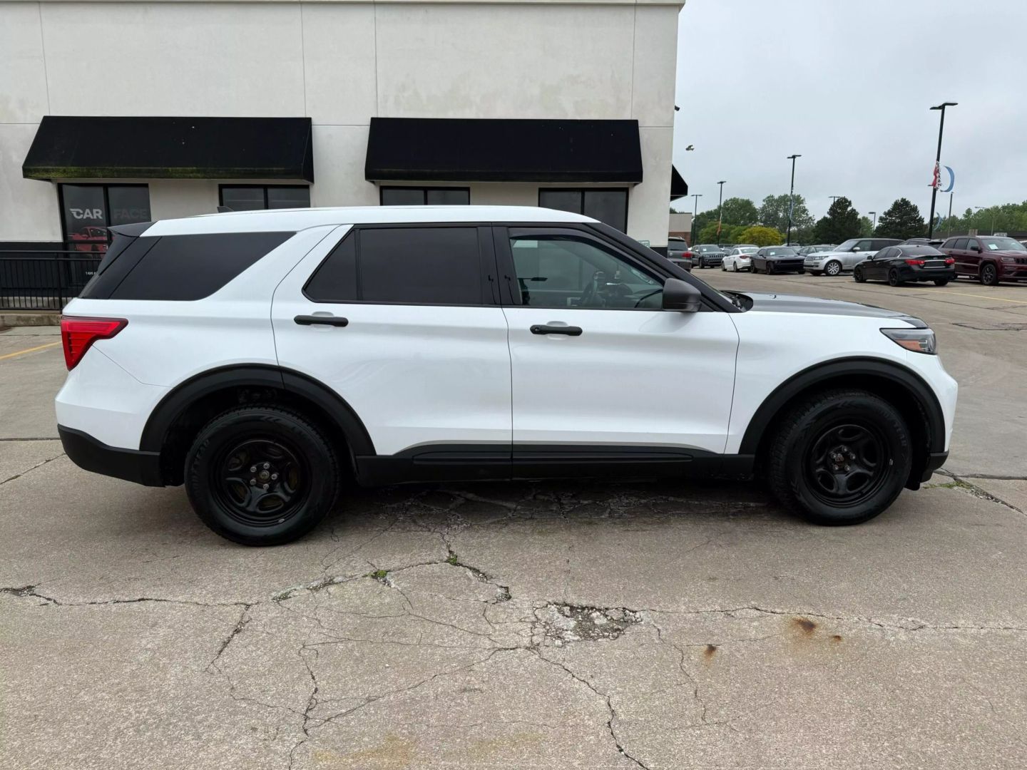 2021 Ford Explorer - Image 18