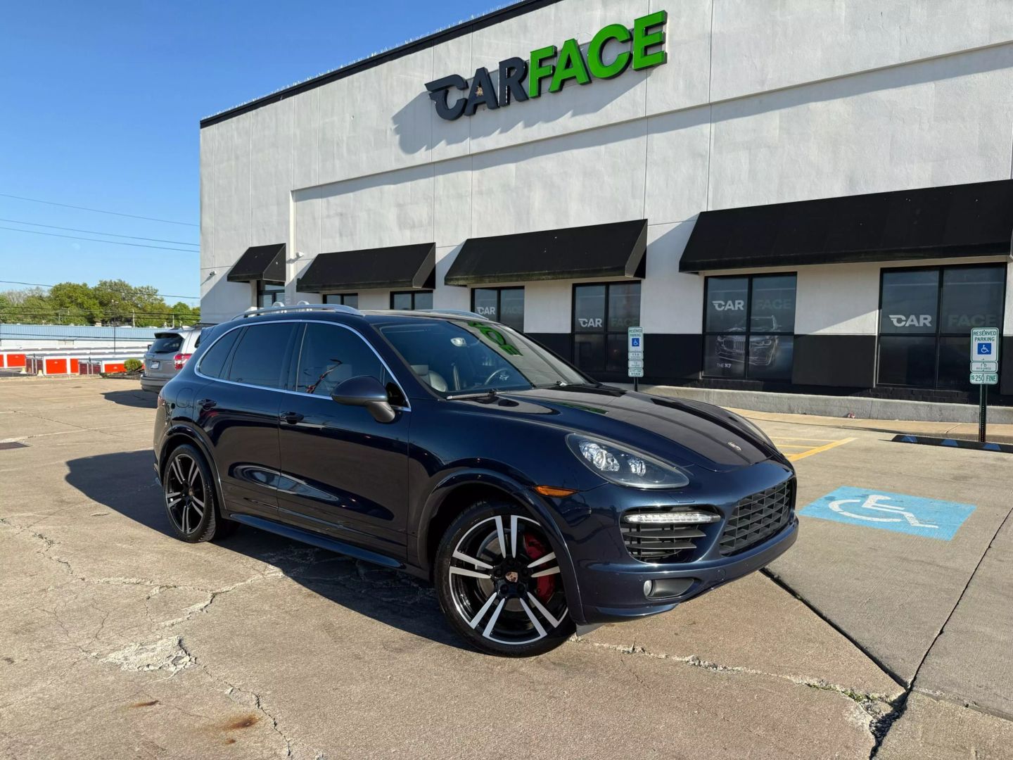 2014 Porsche Cayenne - Image 1