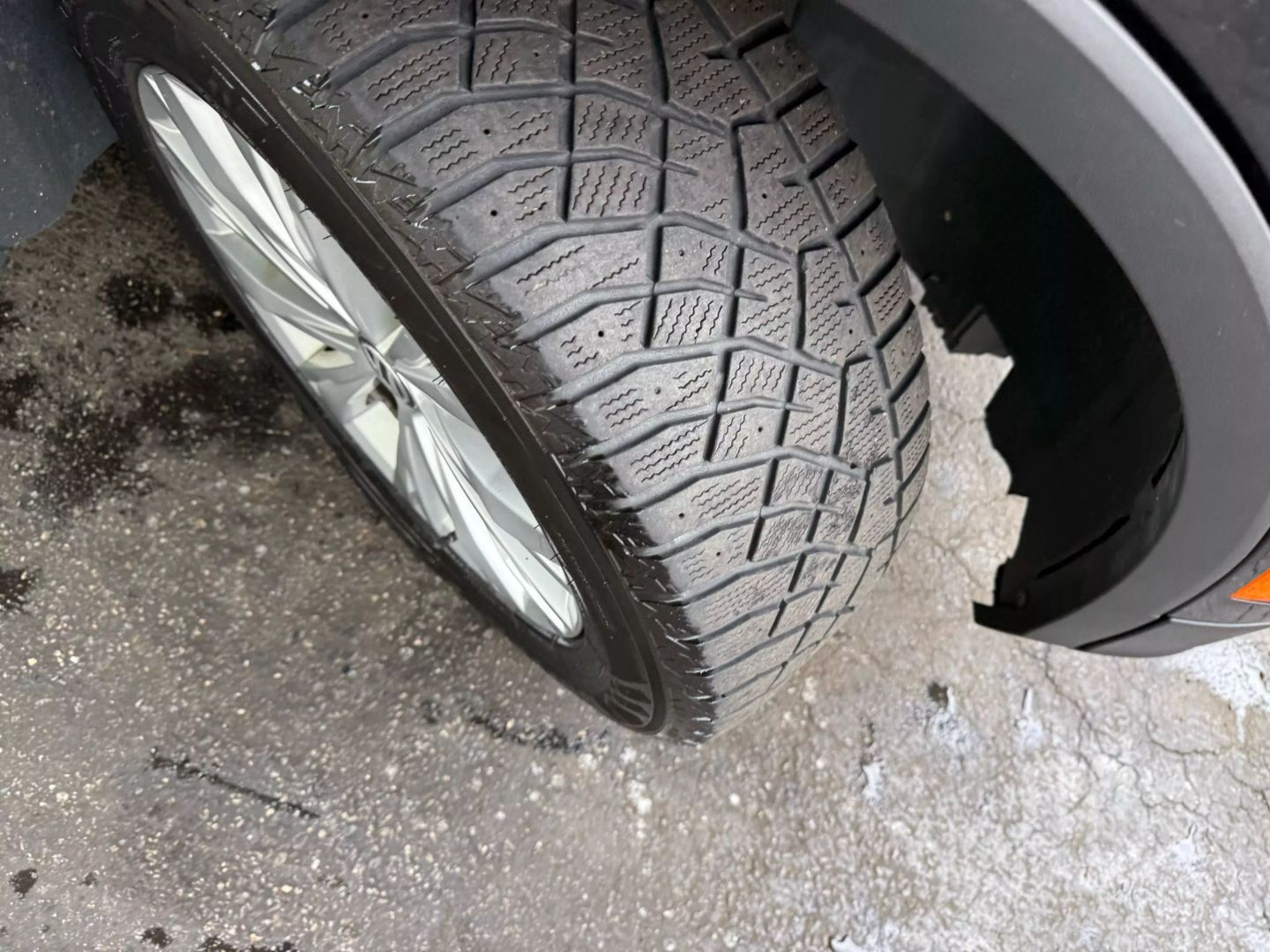 2018 Volkswagen Tiguan - Image 47