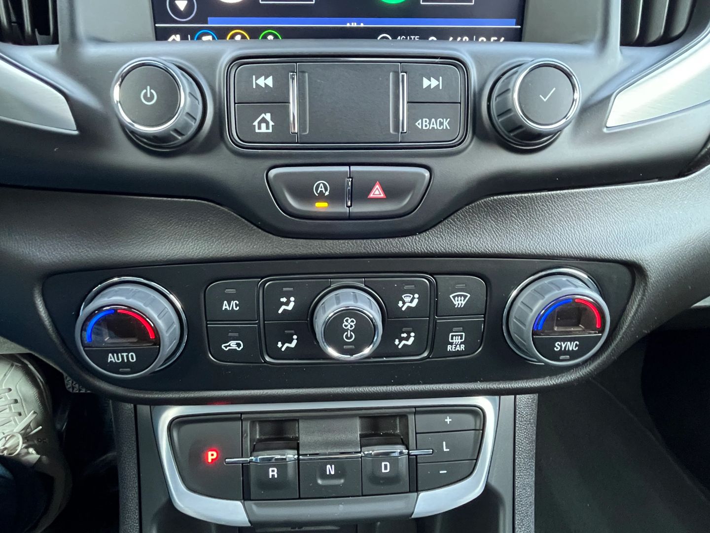 2024 GMC TERRAIN SUV 4-CYL, TURBO, 1.5 LITER SLT SPORT UTILITY 4D
