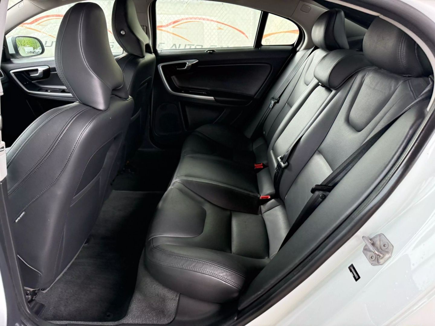 2017 Volvo S60 - Image 18