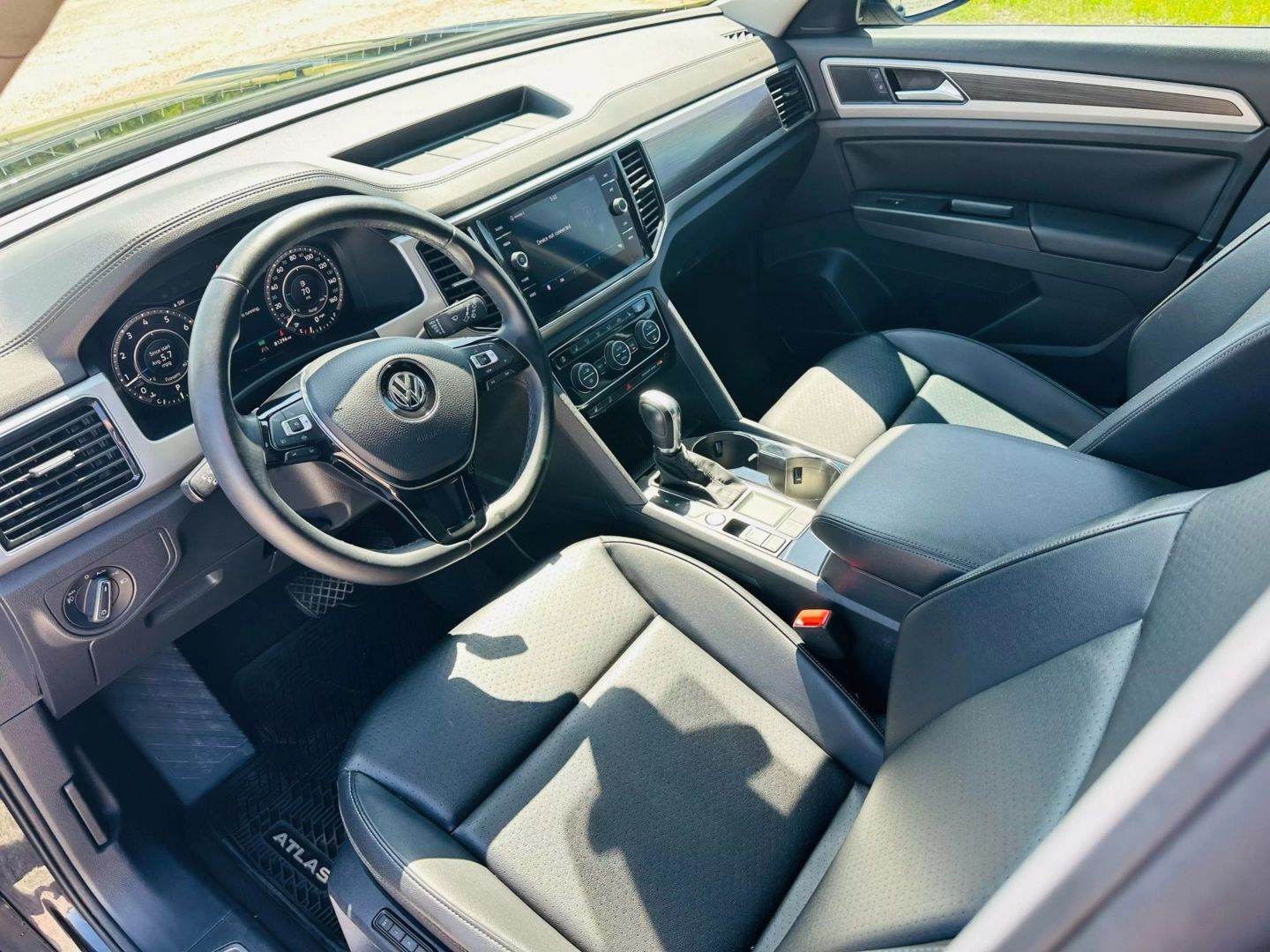 2019 Volkswagen Atlas - Image 16