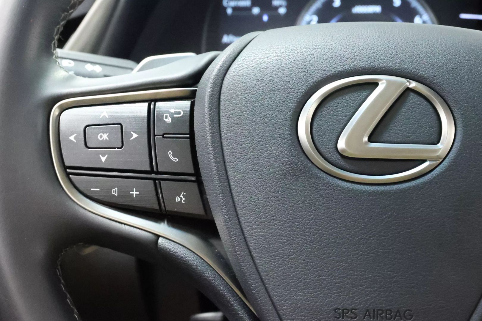 2020 Lexus Es - Image 21