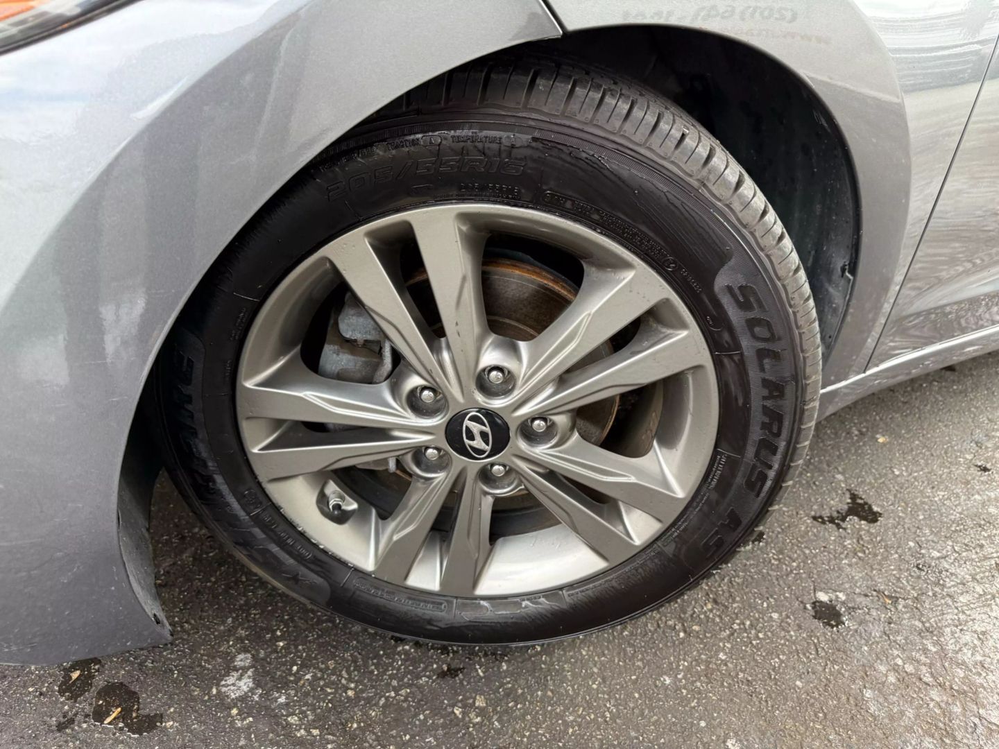 2018 Hyundai Elantra - Image 37
