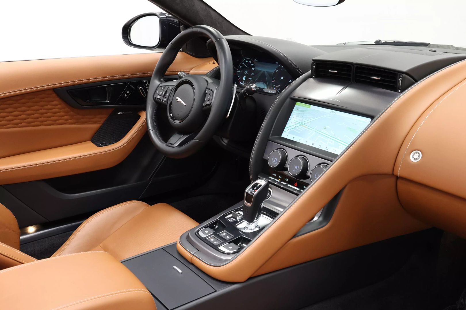 2024 Jaguar F-type - Image 68