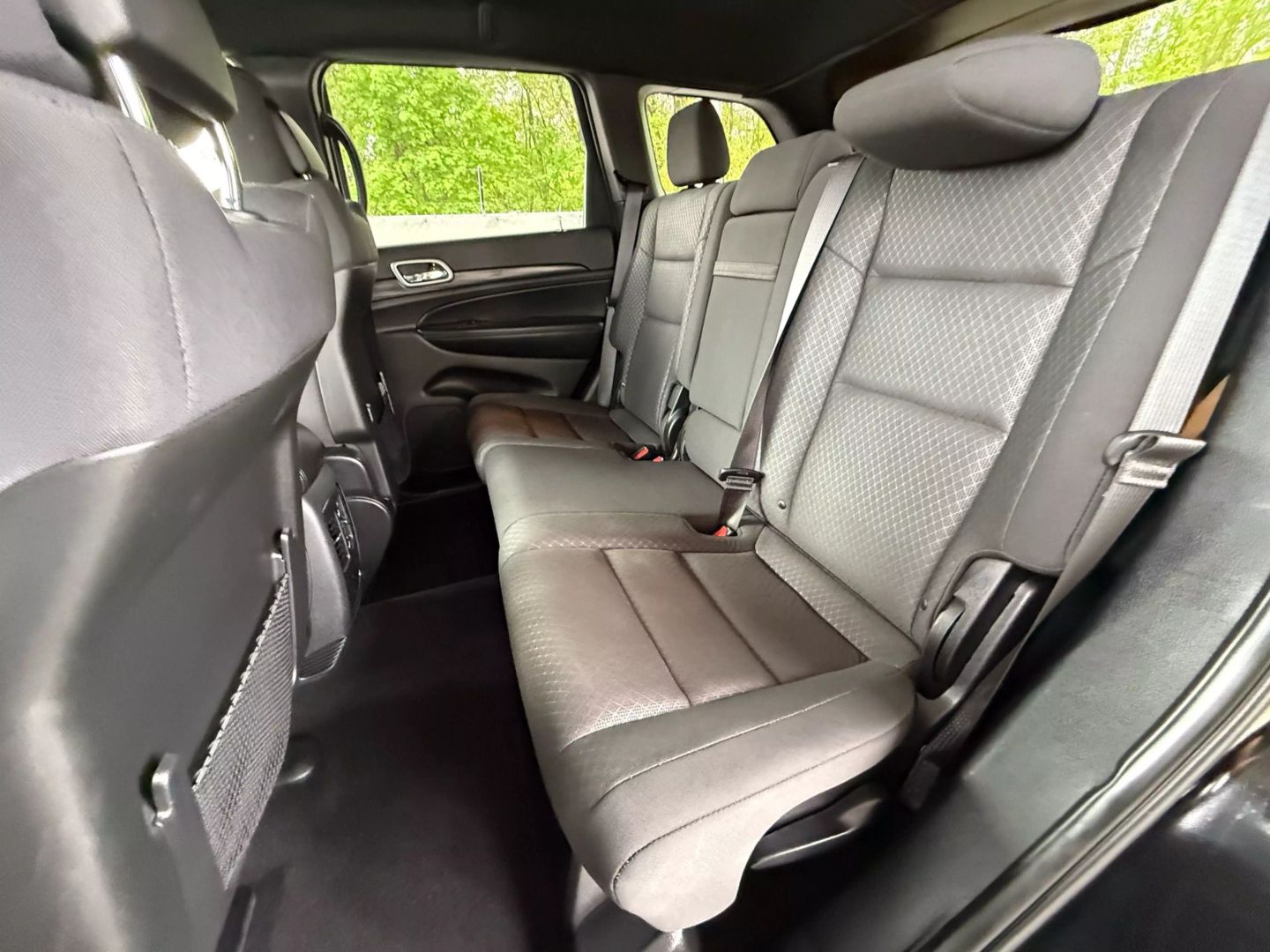 2019 Jeep Grand Cherokee - Image 17