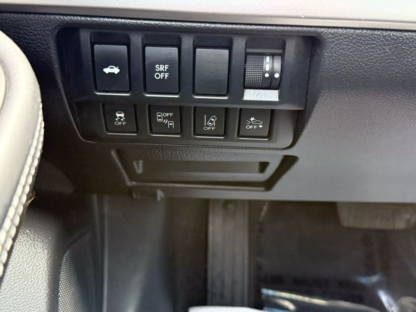 2015 Subaru Legacy - Image 42