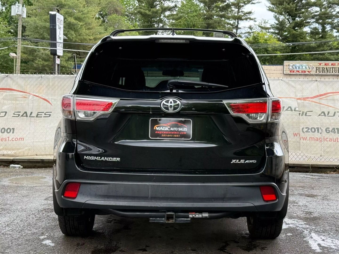 2015 Toyota Highlander - Image 10