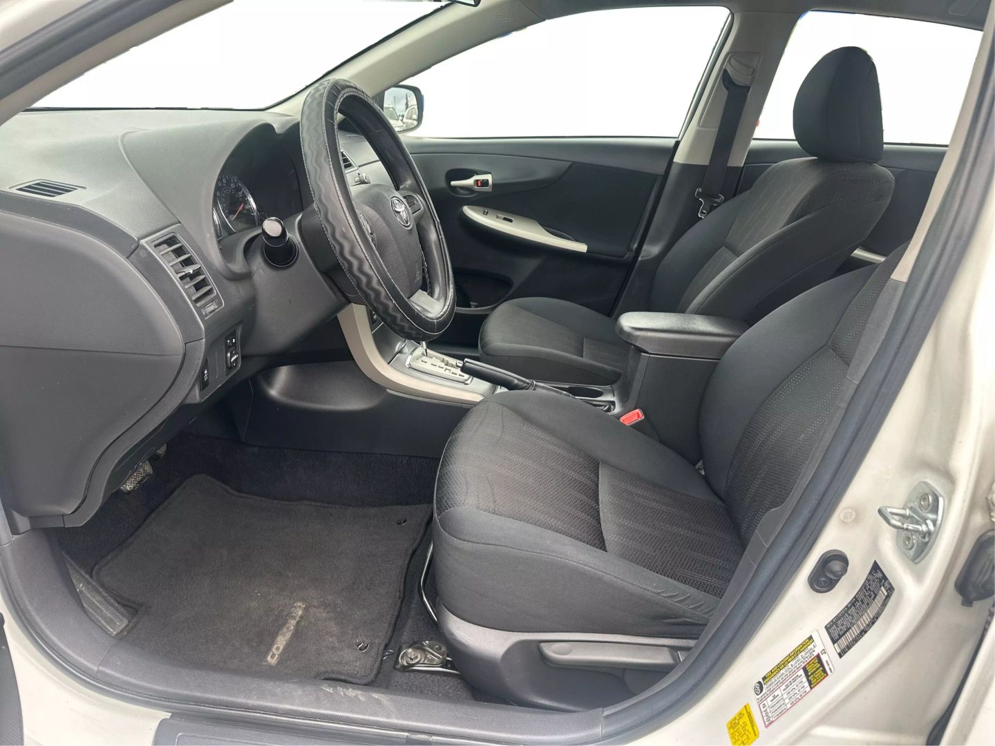 2011 TOYOTA COROLLA SEDAN 4-CYL, 1.8 LITER S SEDAN 4D
