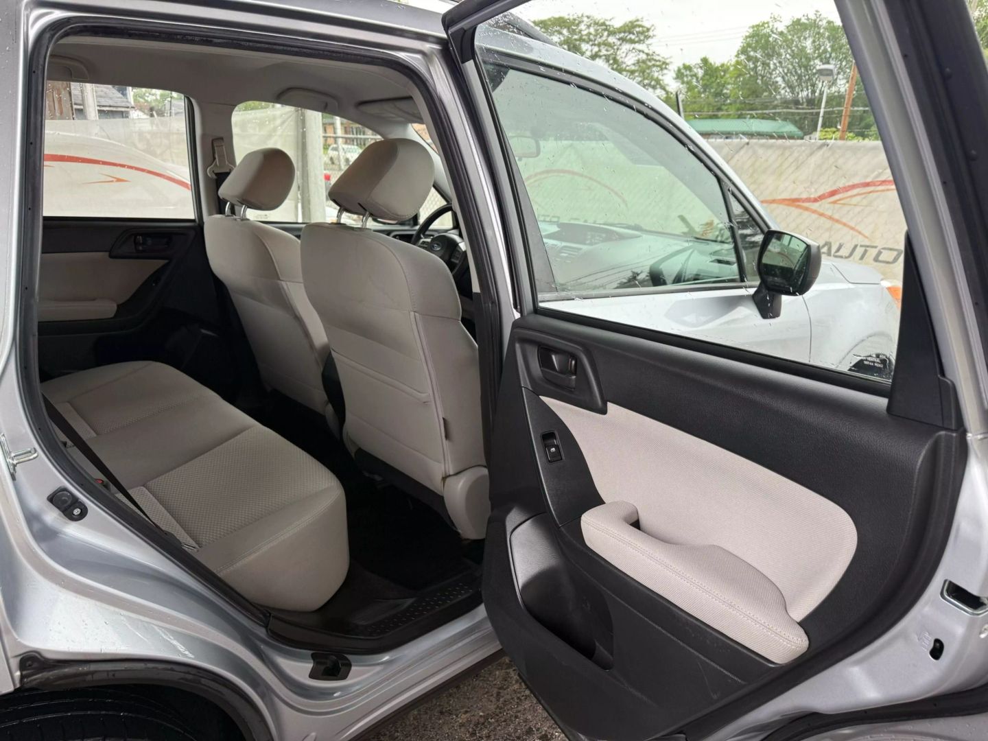 2015 Subaru Forester - Image 21
