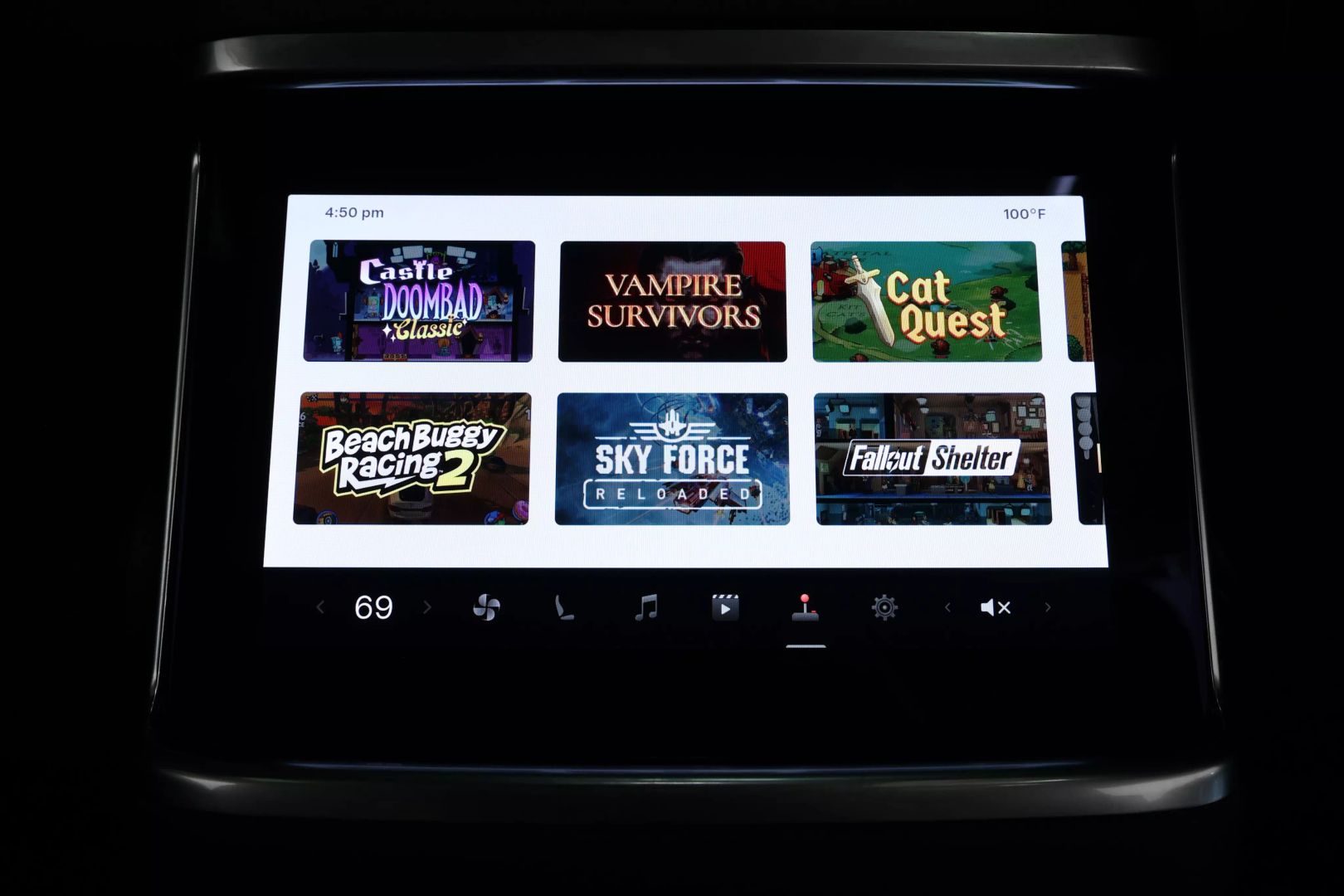 2022 Tesla Model X - Image 74