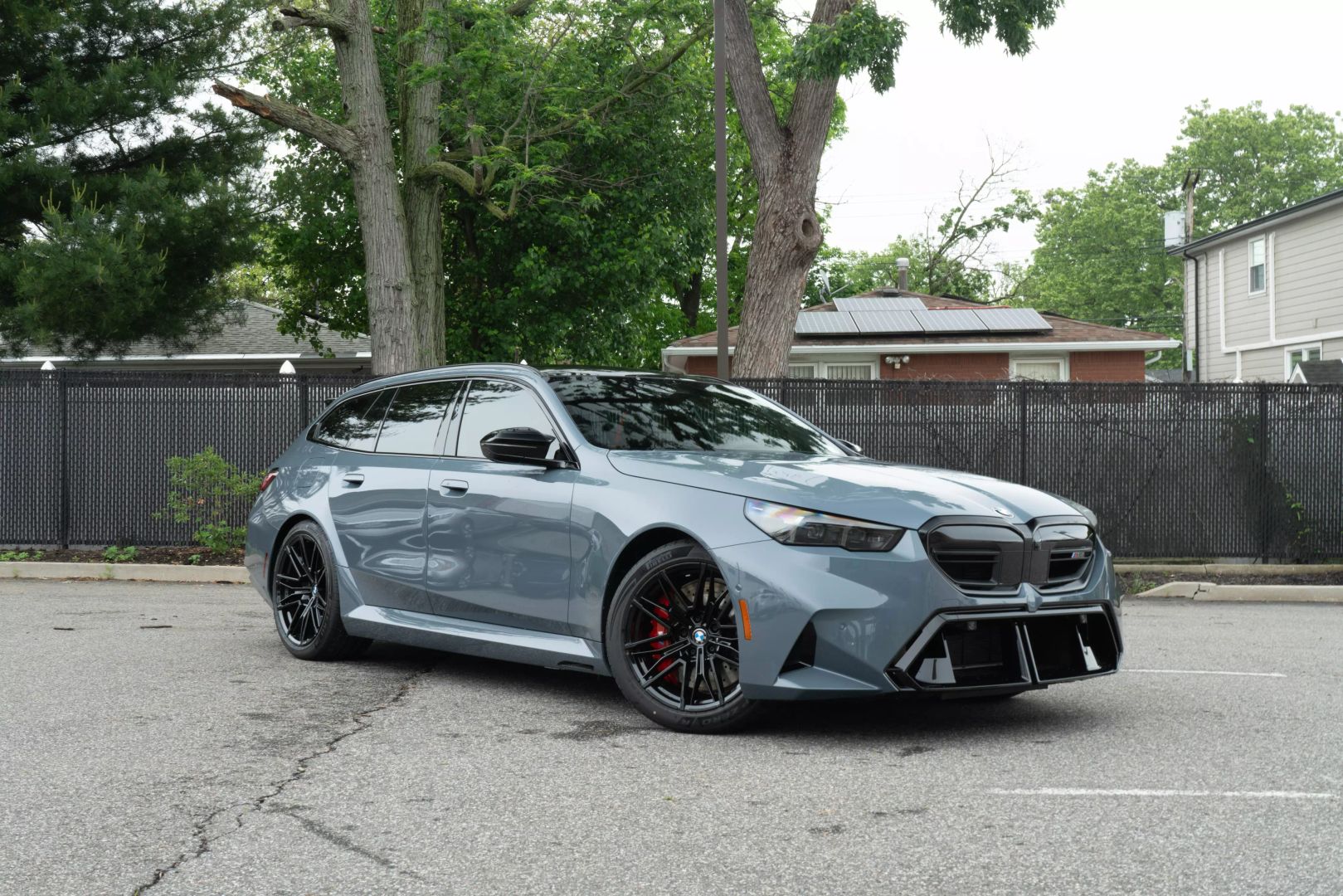2025 Bmw M5 - Image 8