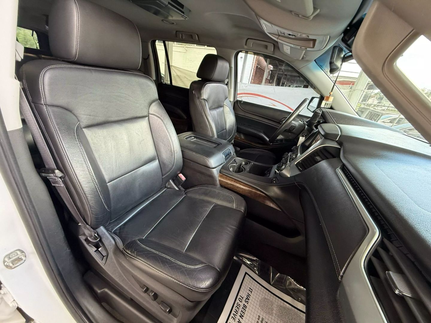 2015 Chevrolet Suburban - Image 27