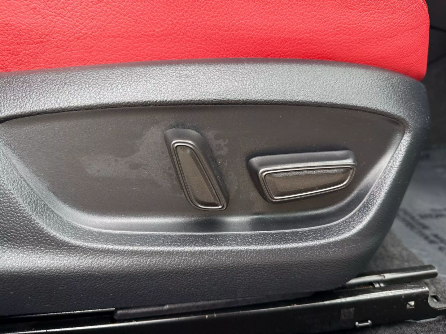 2022 Toyota Camry - Image 25