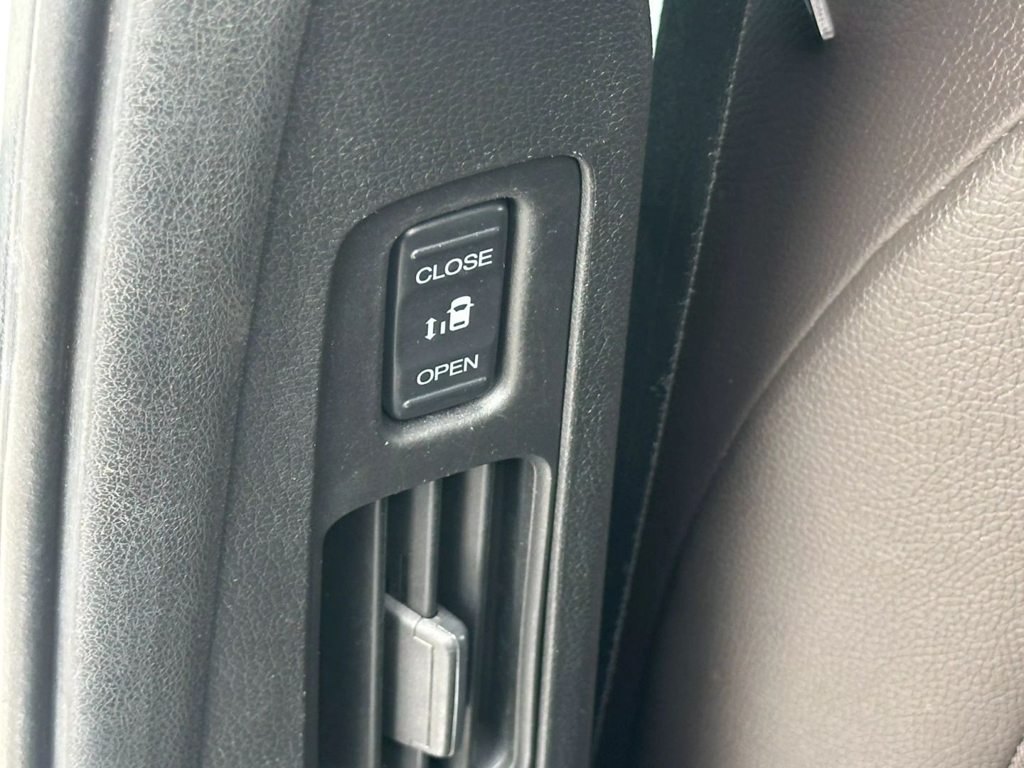 2018 Honda Odyssey - Image 31