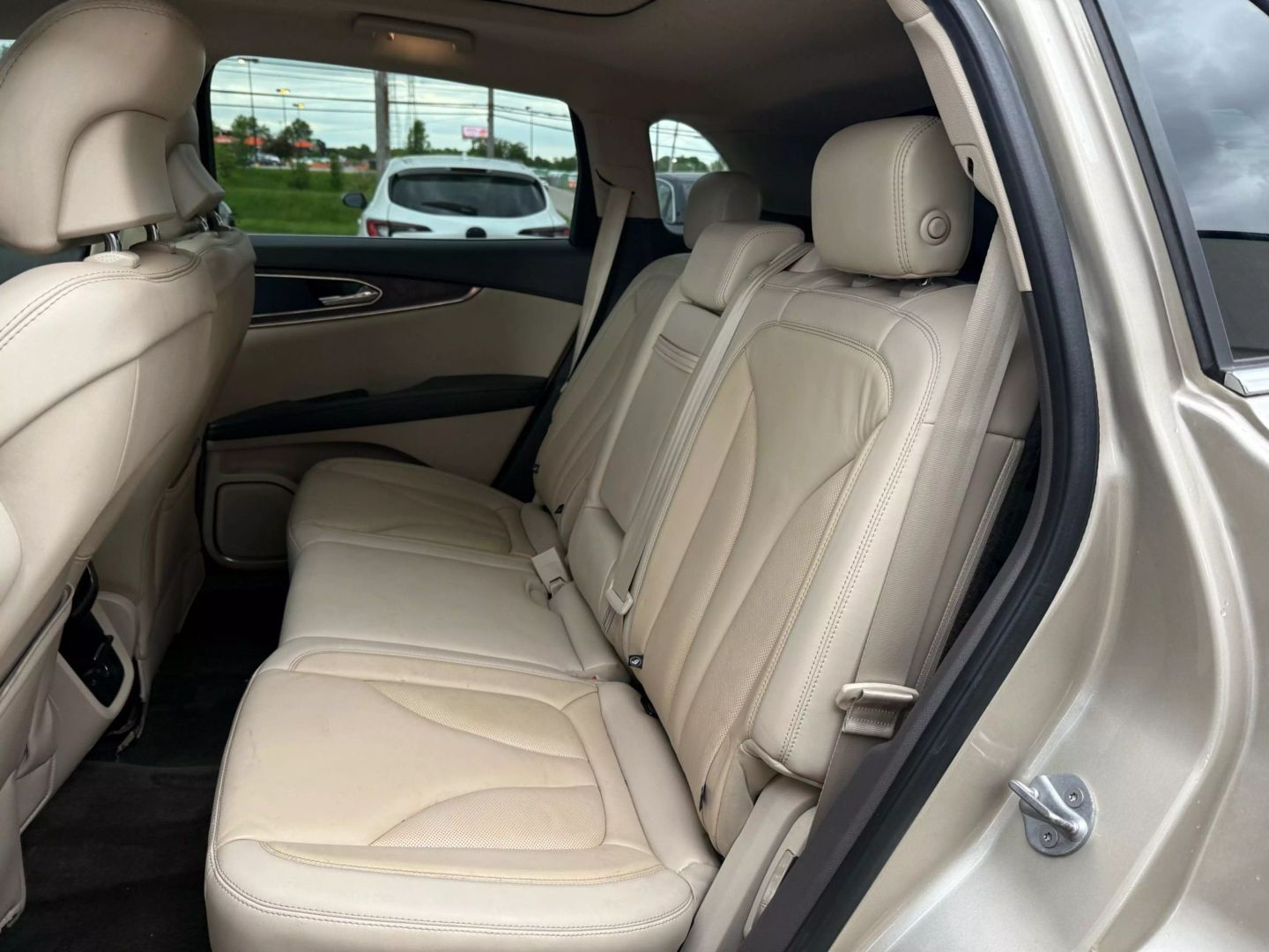 2017 Lincoln Mkx - Image 21