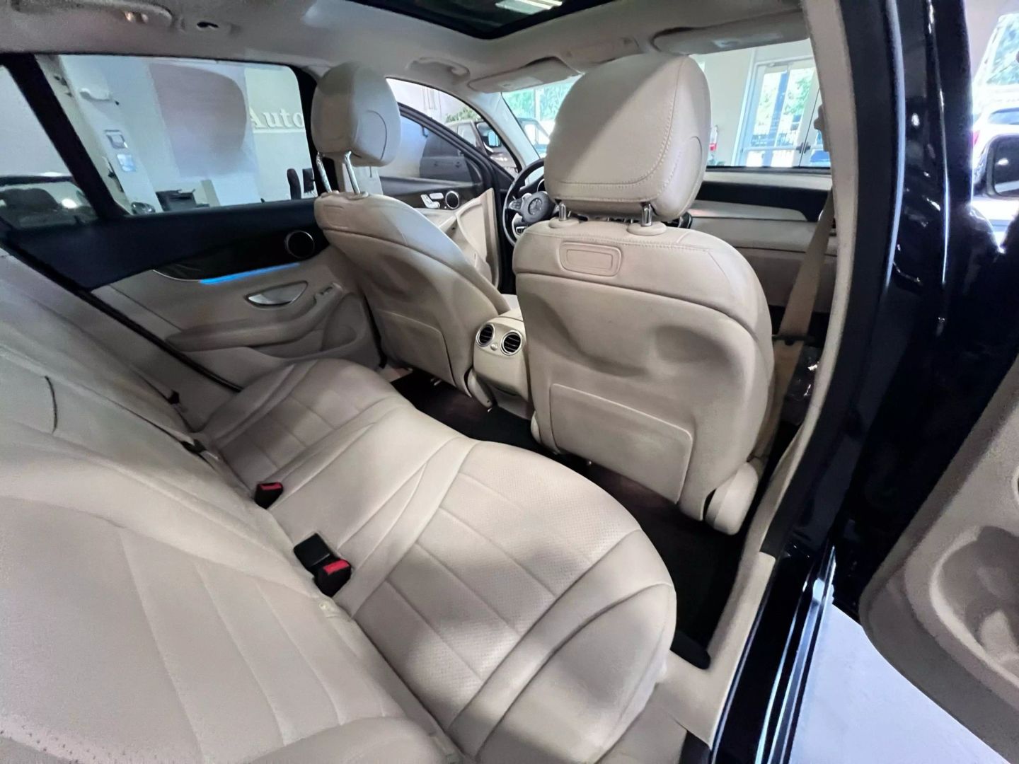 2019 Mercedes-benz Glc Glc 300 Sport Utility 4d - Image 25