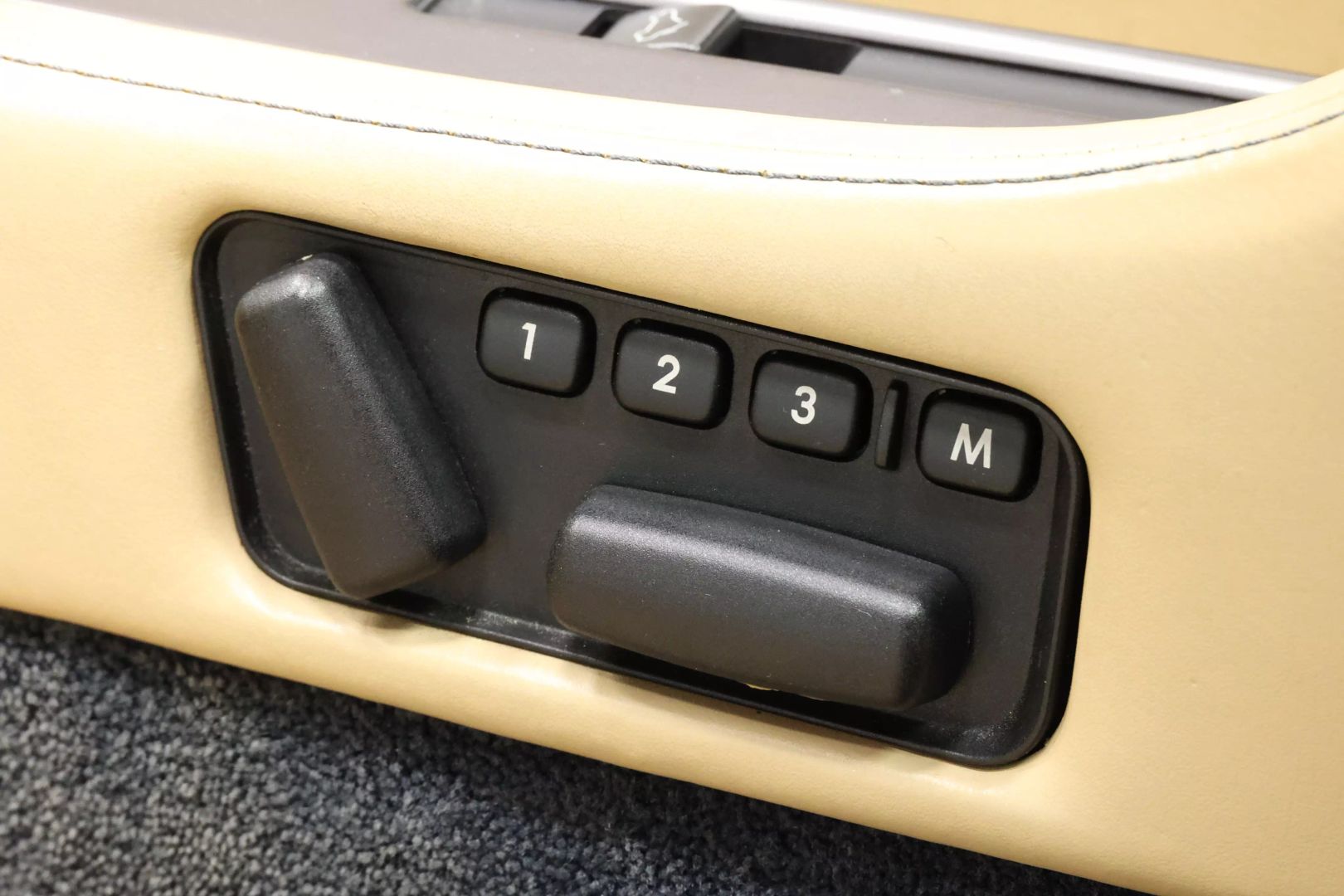 2008 Aston Martin Db9 - Image 76