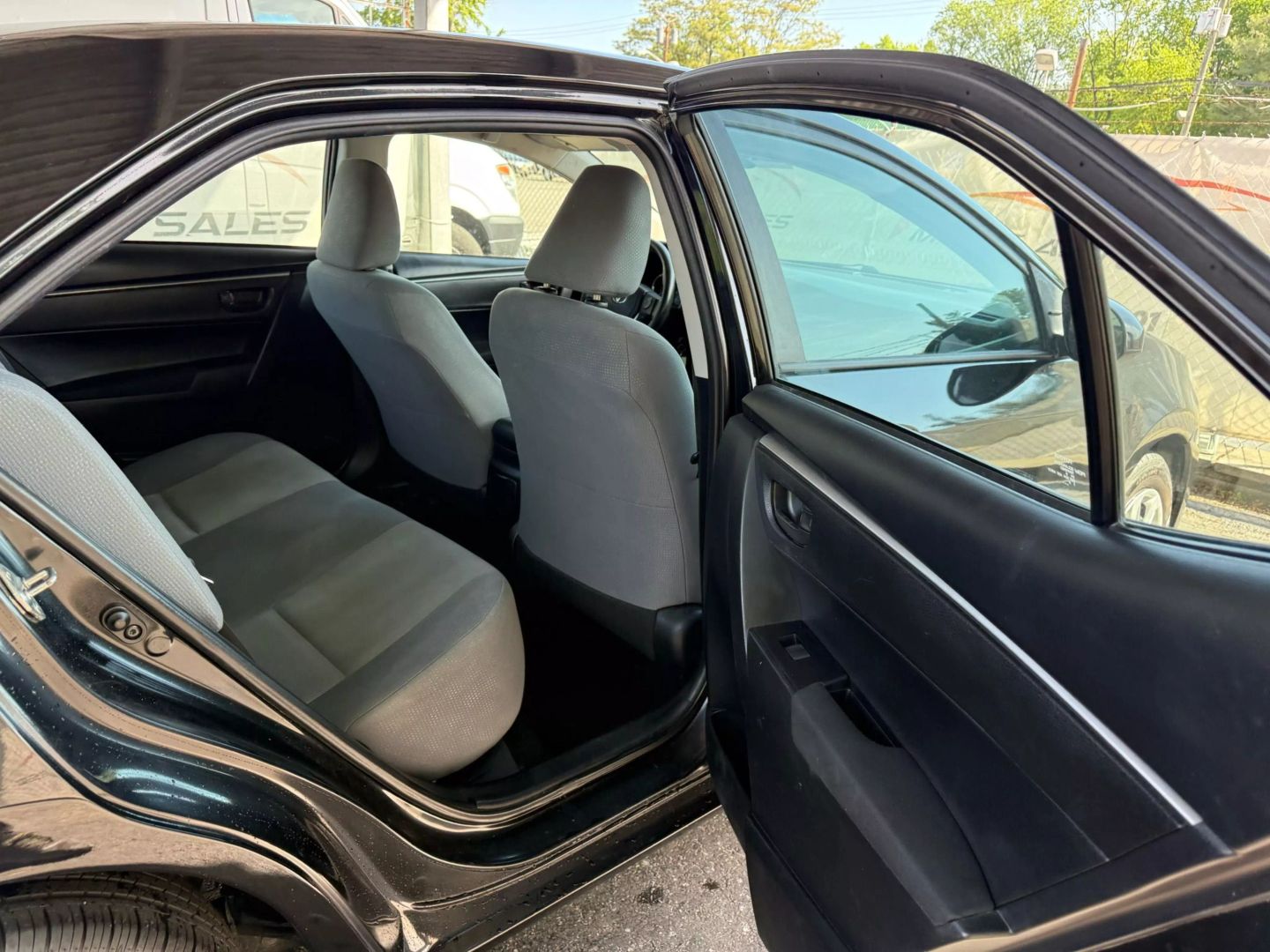 2015 Toyota Corolla - Image 21