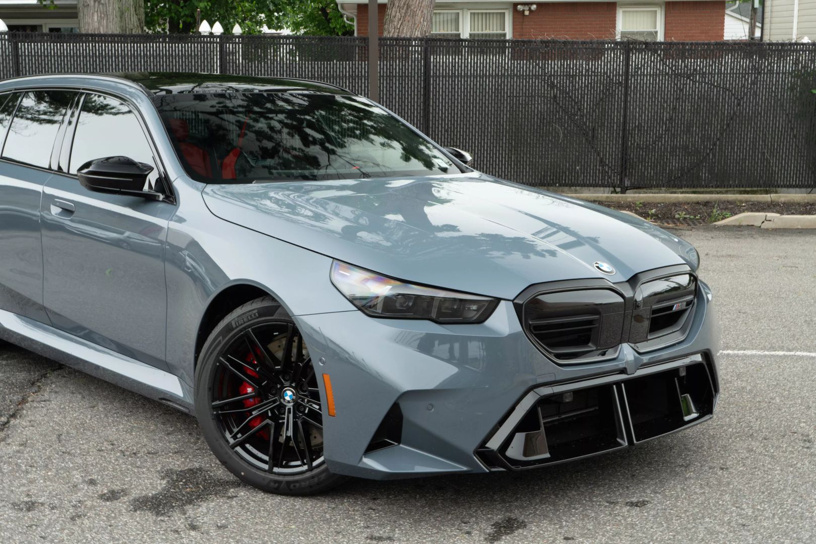 2025 Bmw M5 - Image 9