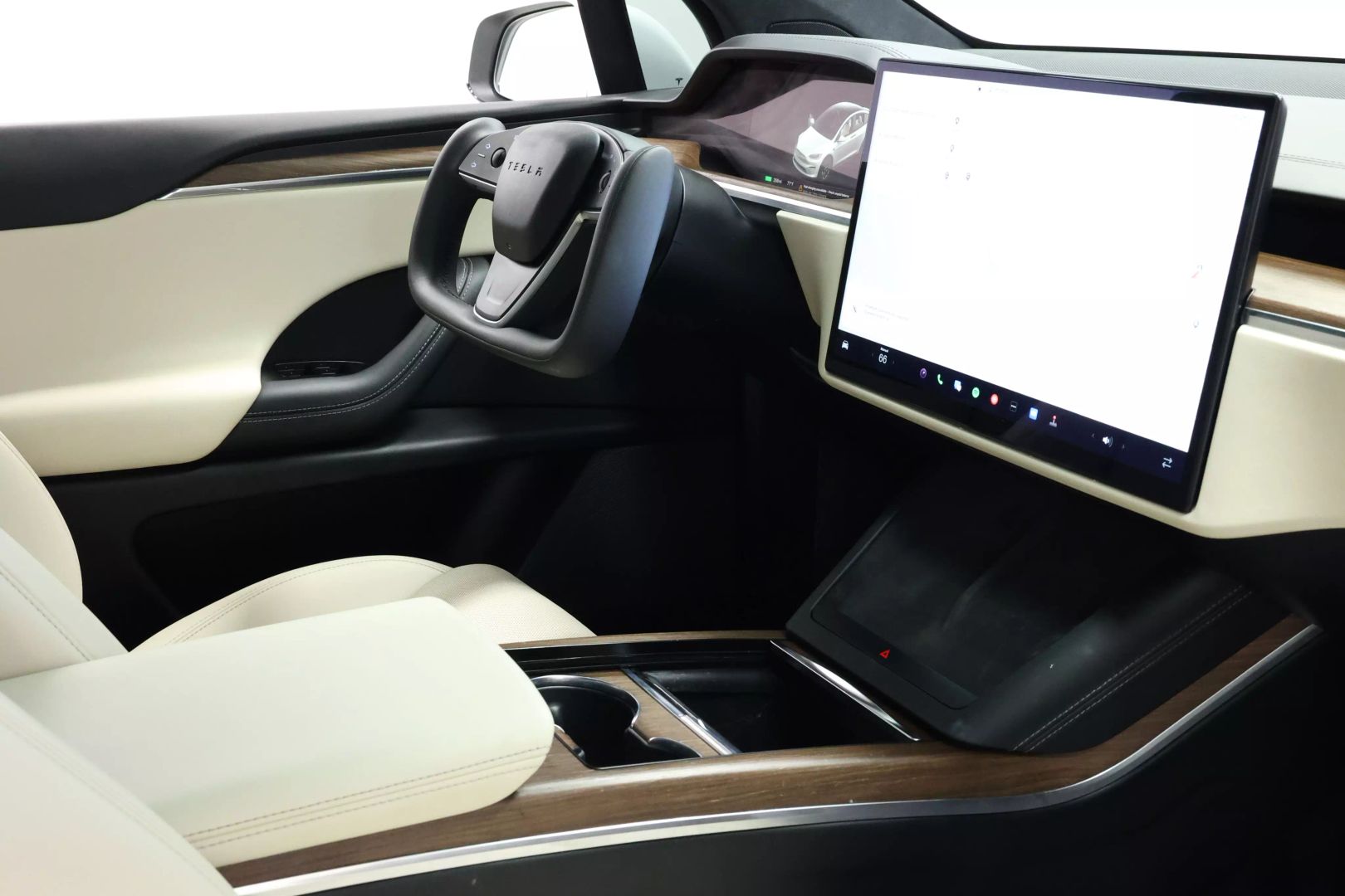 2023 Tesla Model X - Image 91