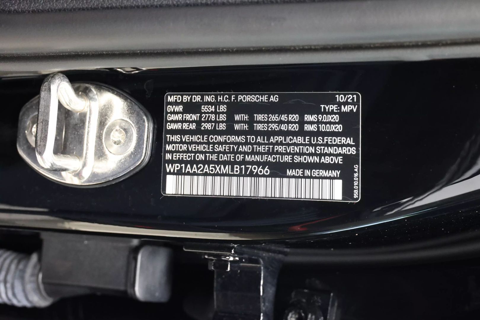 2021 Porsche Macan - Image 103